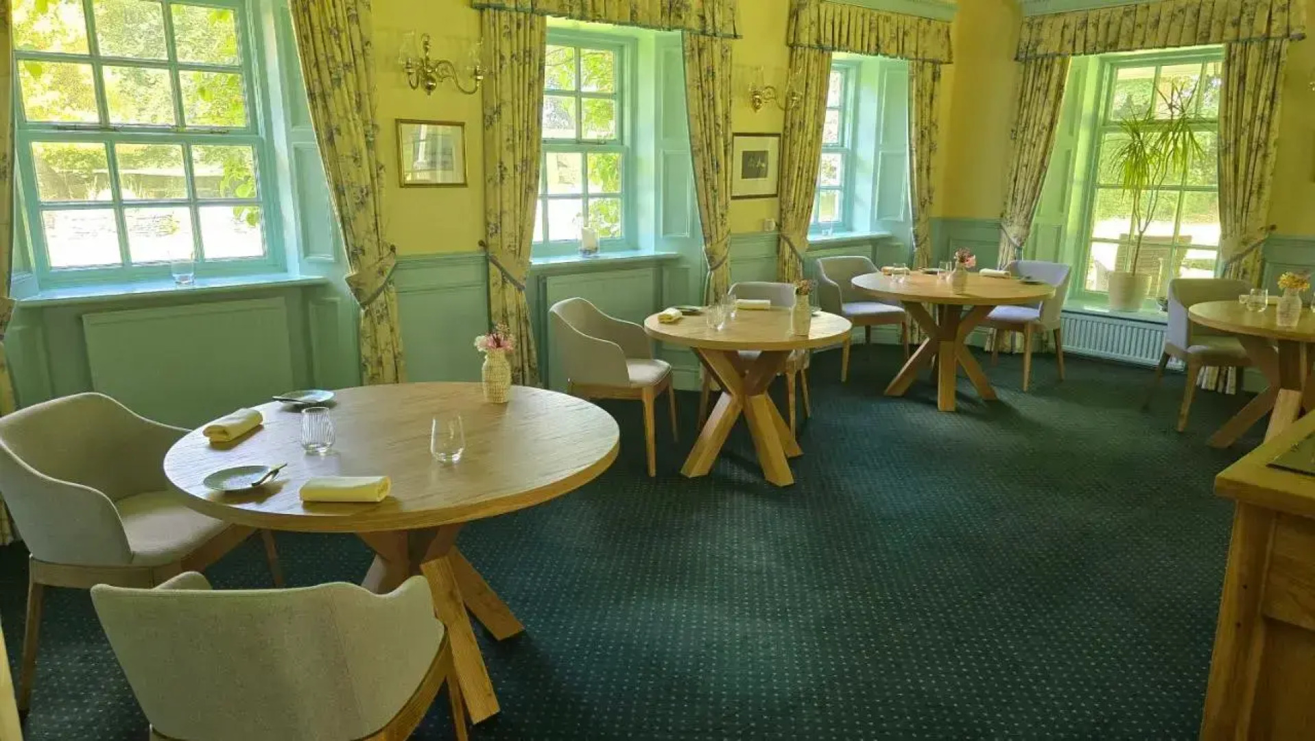 Tyddyn Llan Restaurant with Rooms