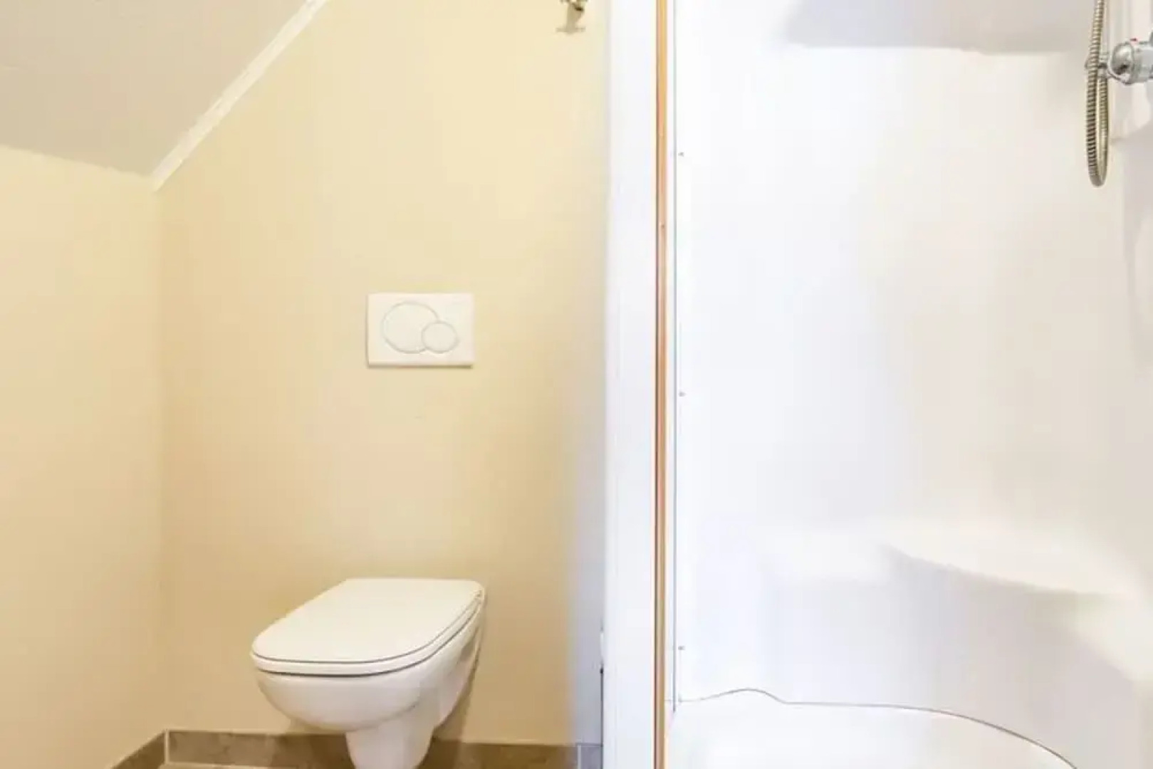 Home in a Rural Setting With a Wonderfully Garden