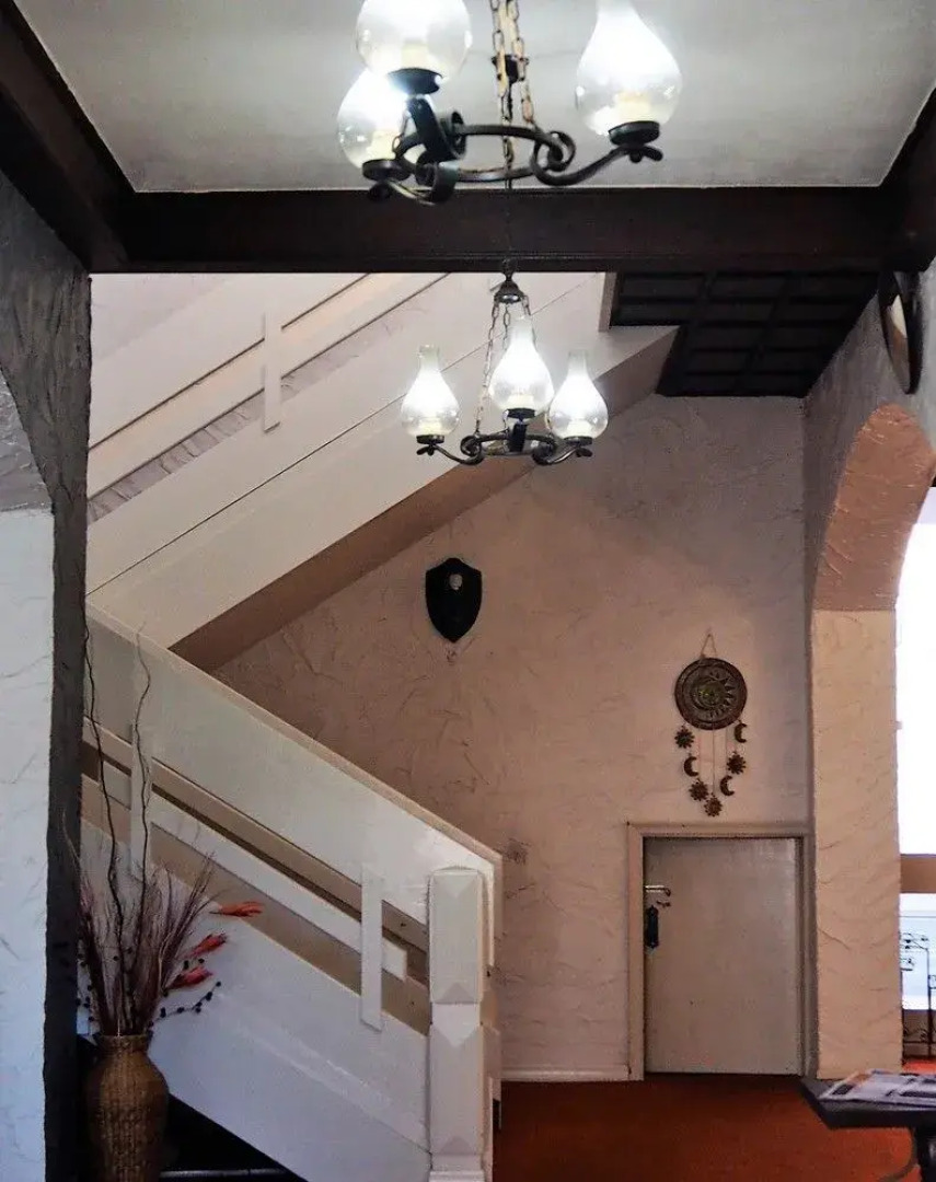 Econo Lodge Hacienda International