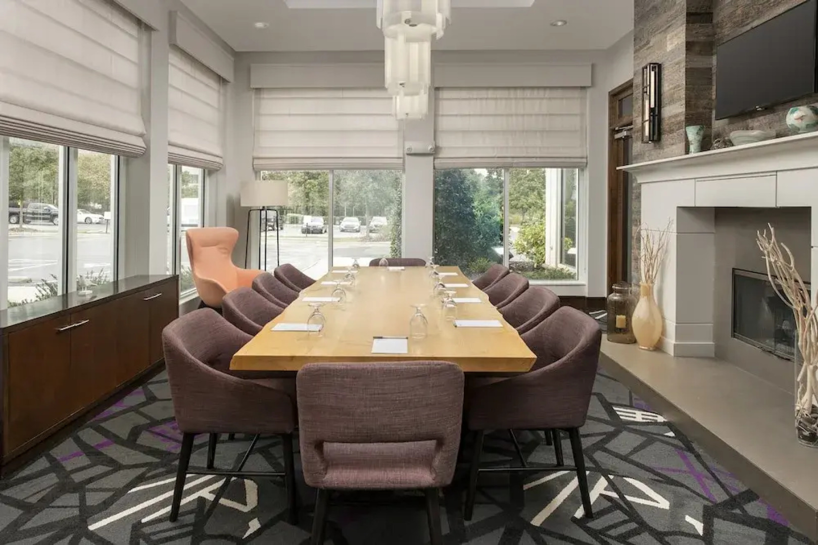 Hilton Garden Inn Columbia Airport (ex Holiday Inn & Suites Columbia-Airport)