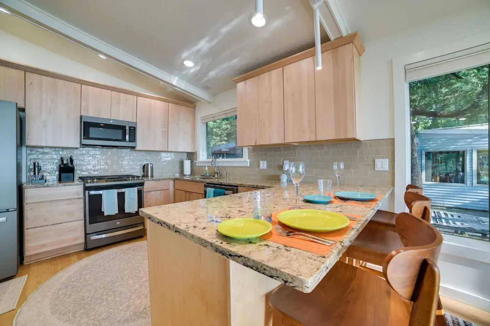 Higgins Lake House w/ Swimming Dock!