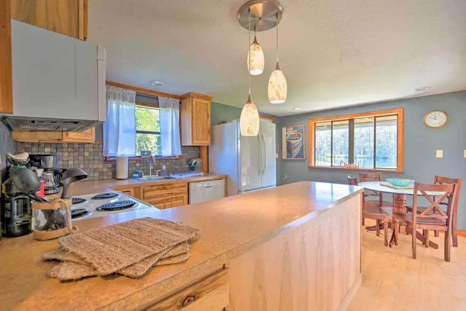 Riverfront Apt w/ Kayak Launch in Dunnellon