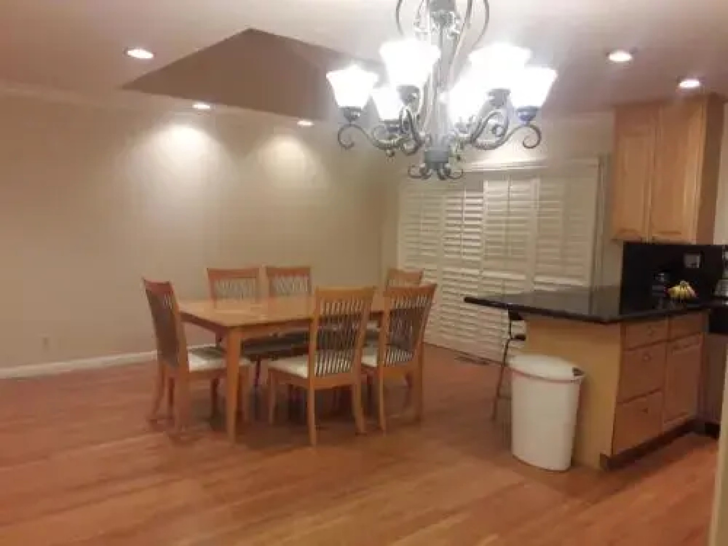 3 Private Rooms Near Apple + Free Organic Breakfast