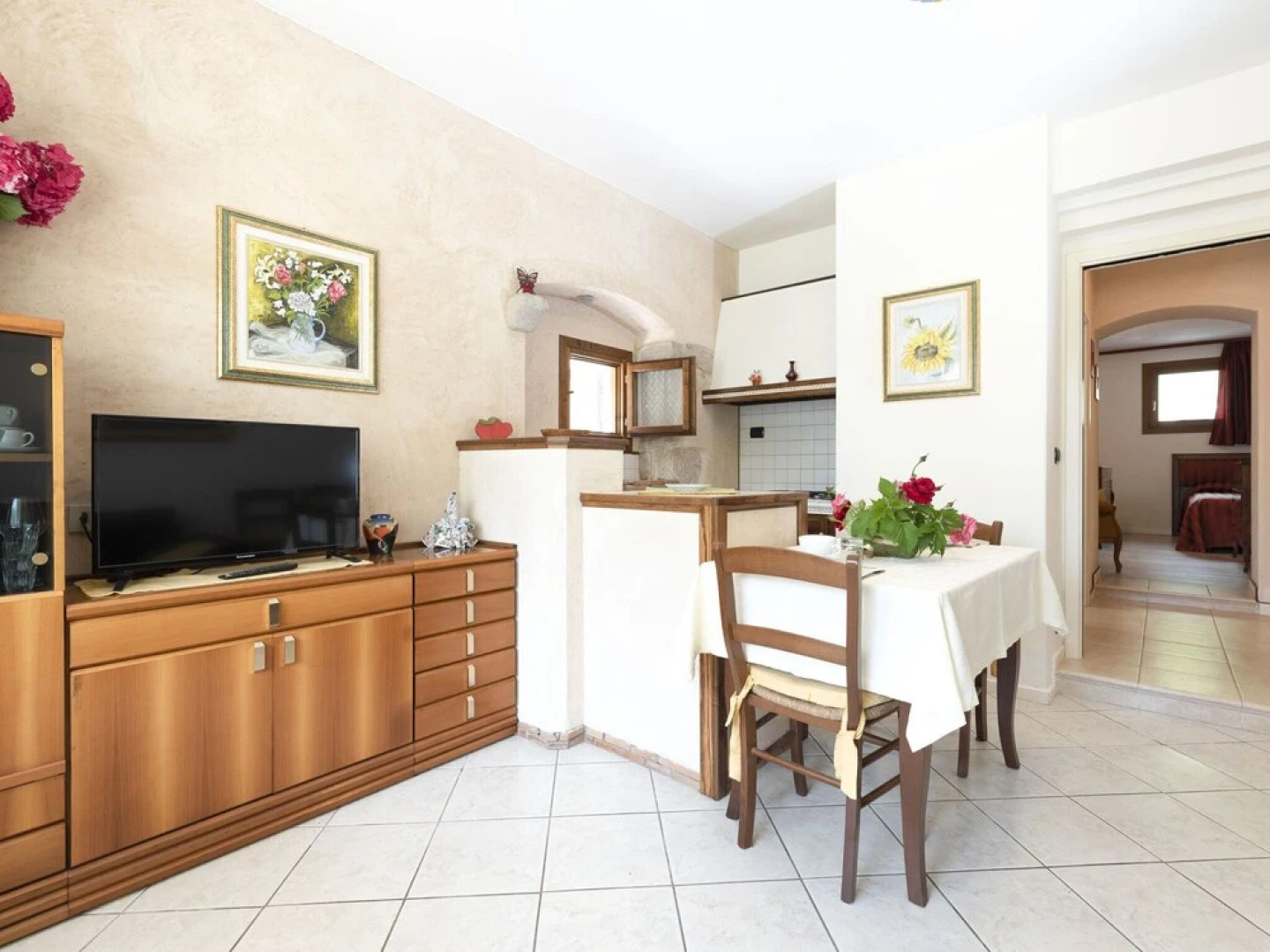 Simplistic Apartment in Miane by the Lake