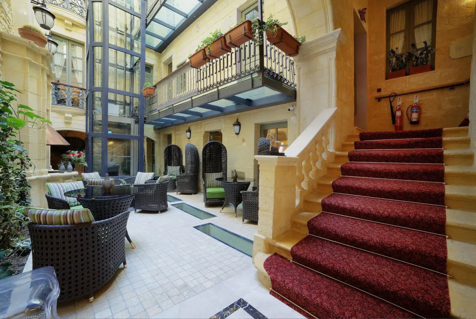 Palazzo Consiglia - IK Collection