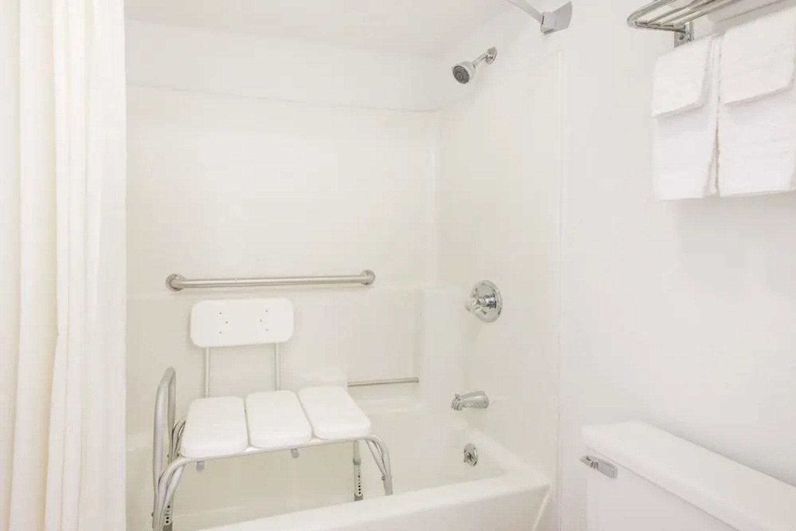 Red Carpet Inn & Suites