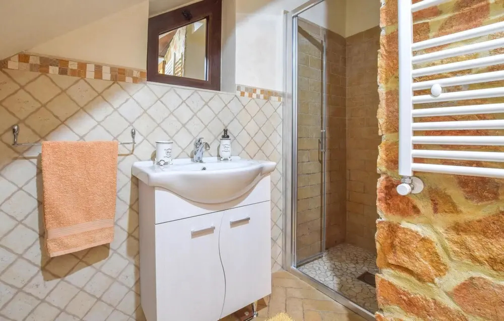 Beautiful Home in Motta San Giovanni With Wifi and 2 Bedrooms