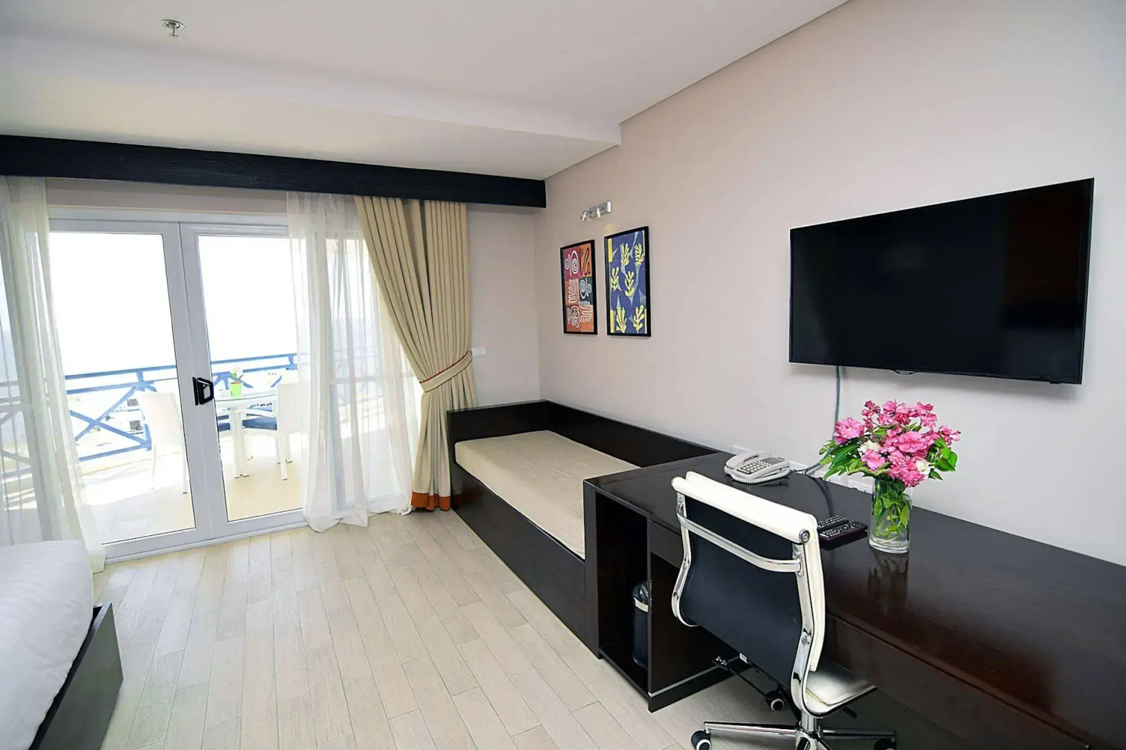 Thunderbird Resorts - Poro Point