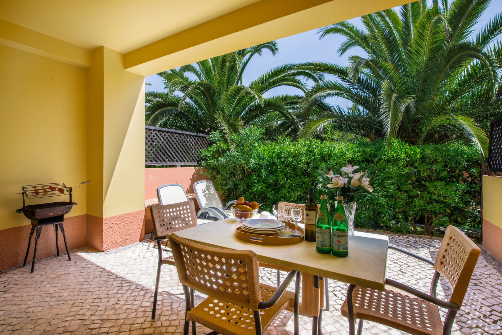 Jardim Da Meia Praia Hotel