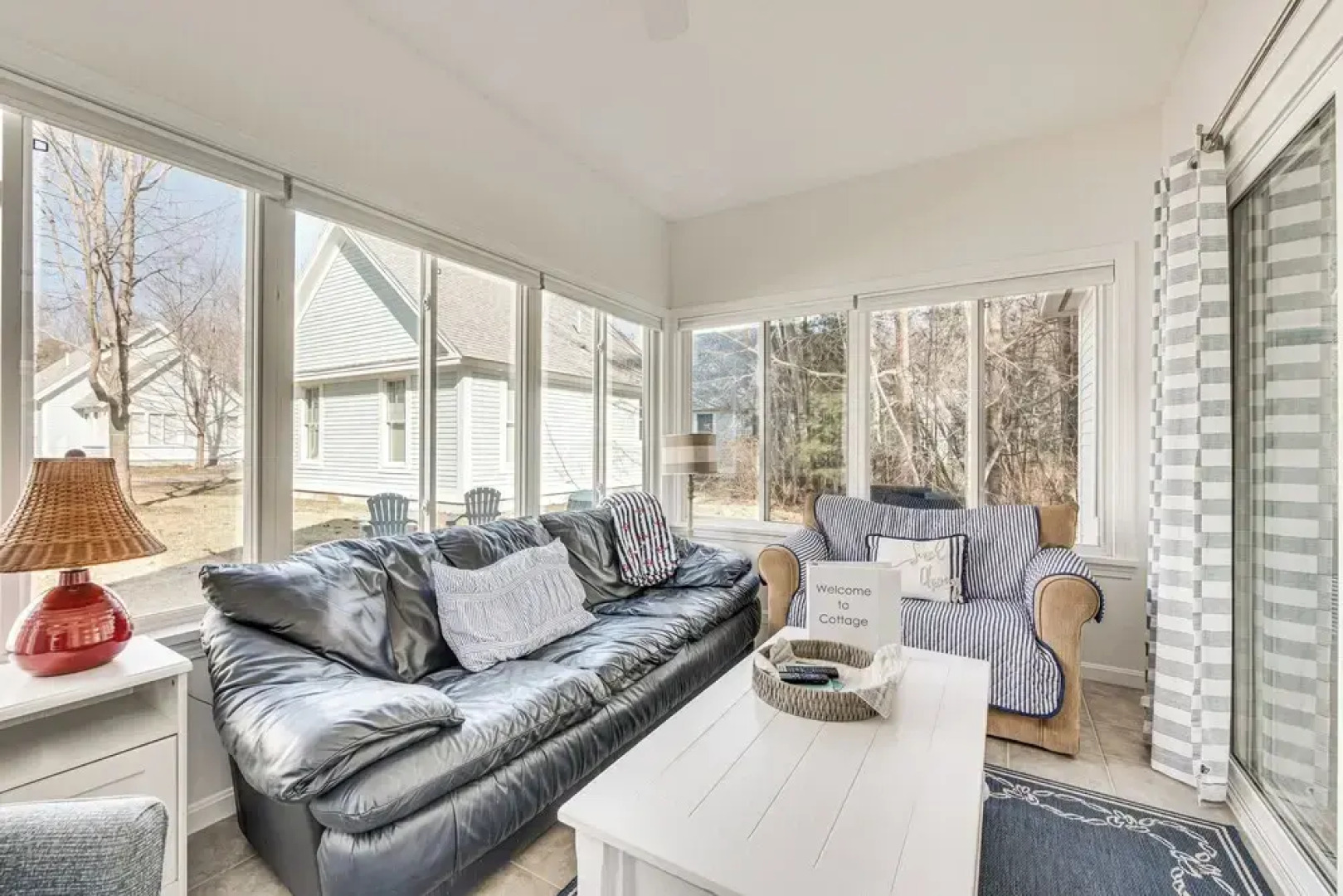 Cozy Wells Cottage w/ Pool Access: 1 Mi to Beach!