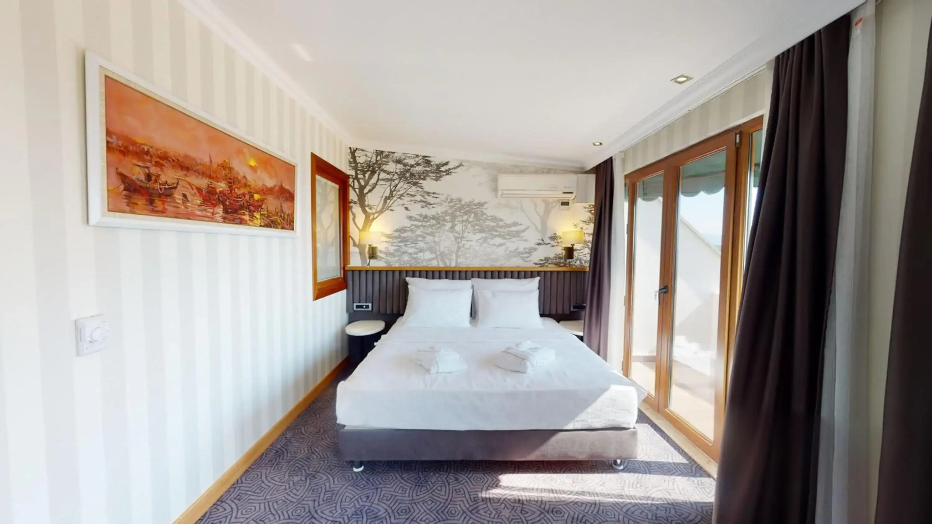Double Royal Hotel