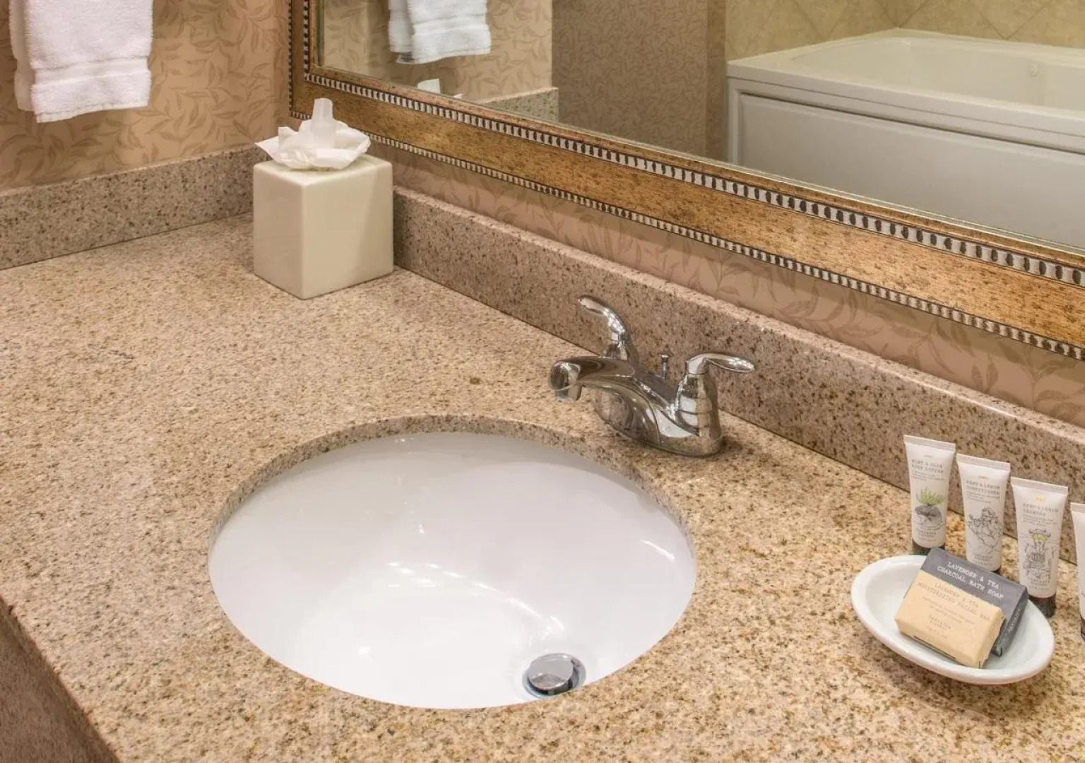 Red Lion Hotel Pasco Airport & Conference Center