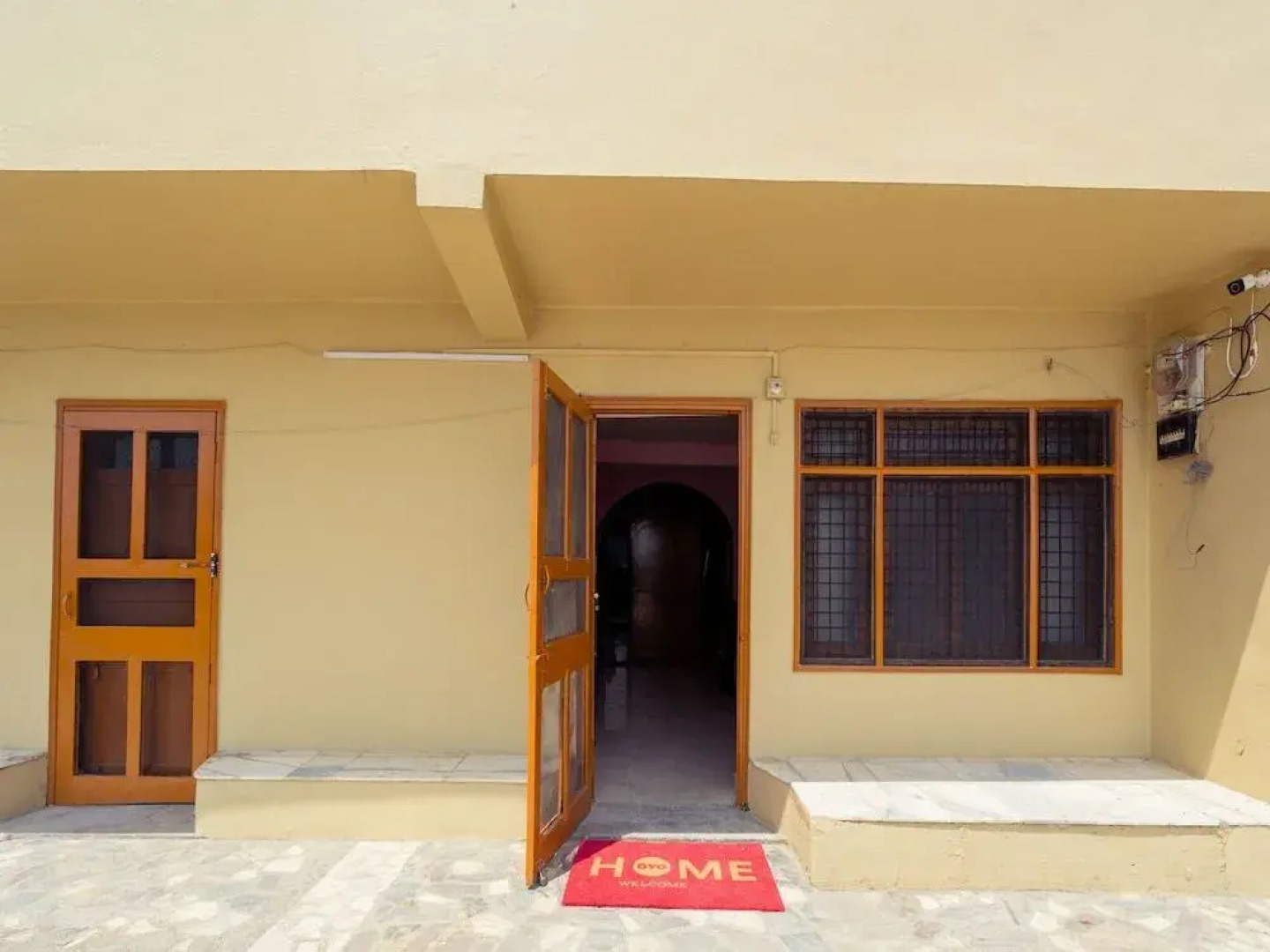 Oyo 13894 Home Skyline Homestay Near Picture Palace