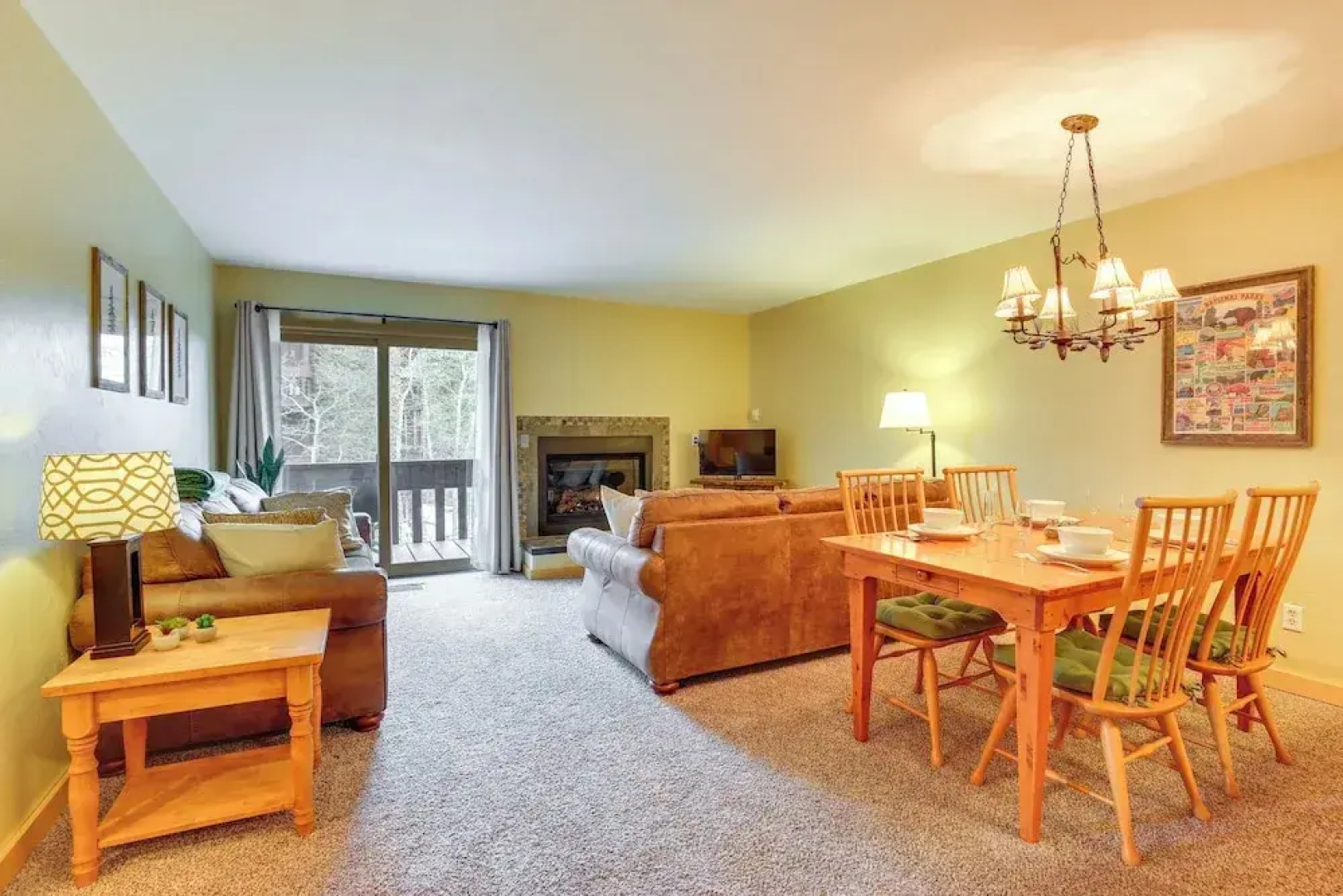 Cozy Winter Park Condo w/ Hot Tub & Shuttle!