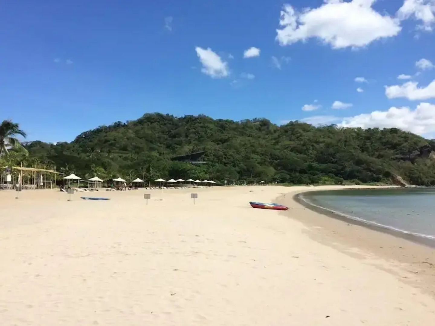 Beach Condos Pico de Loro Hamilo Coast