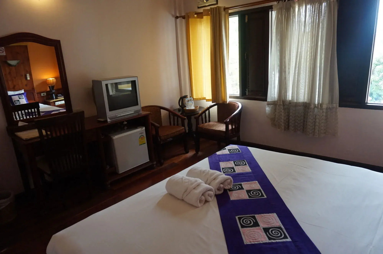 E-Outfitting Vang Thong Hotel