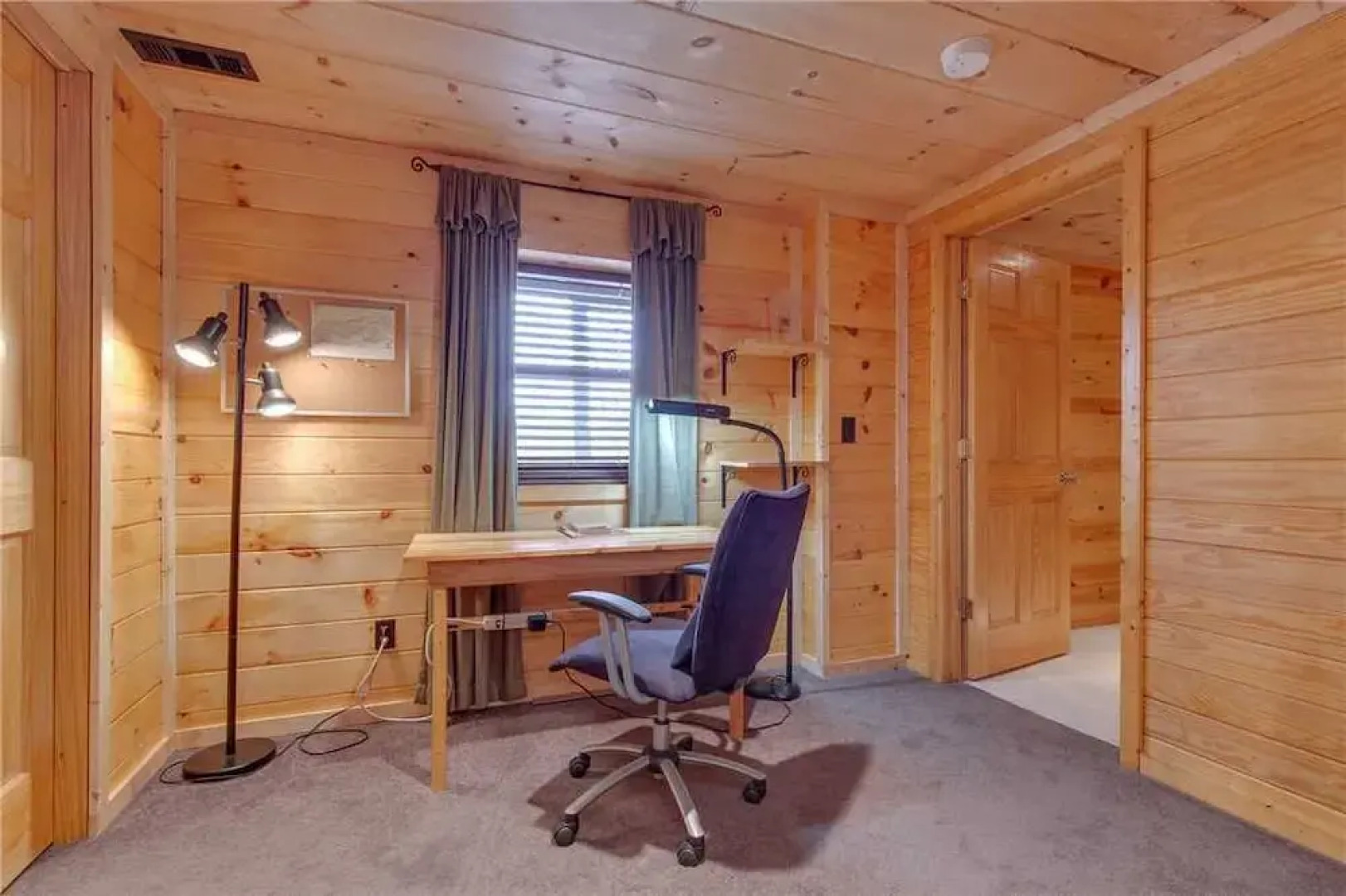 Bear View - Three Bedroom Cabin