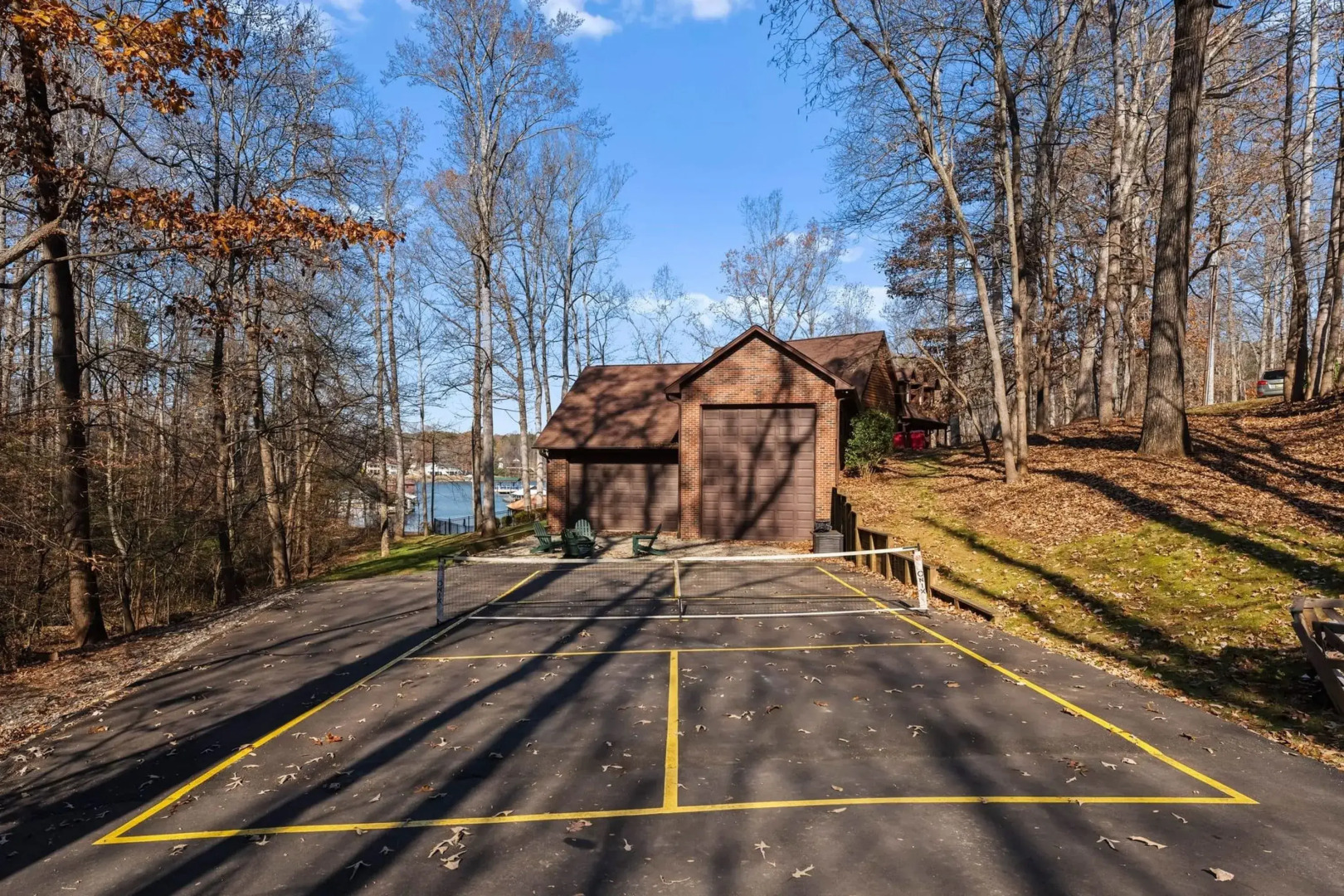 Winding Down by Avantstay Sleeps 20 Dock View