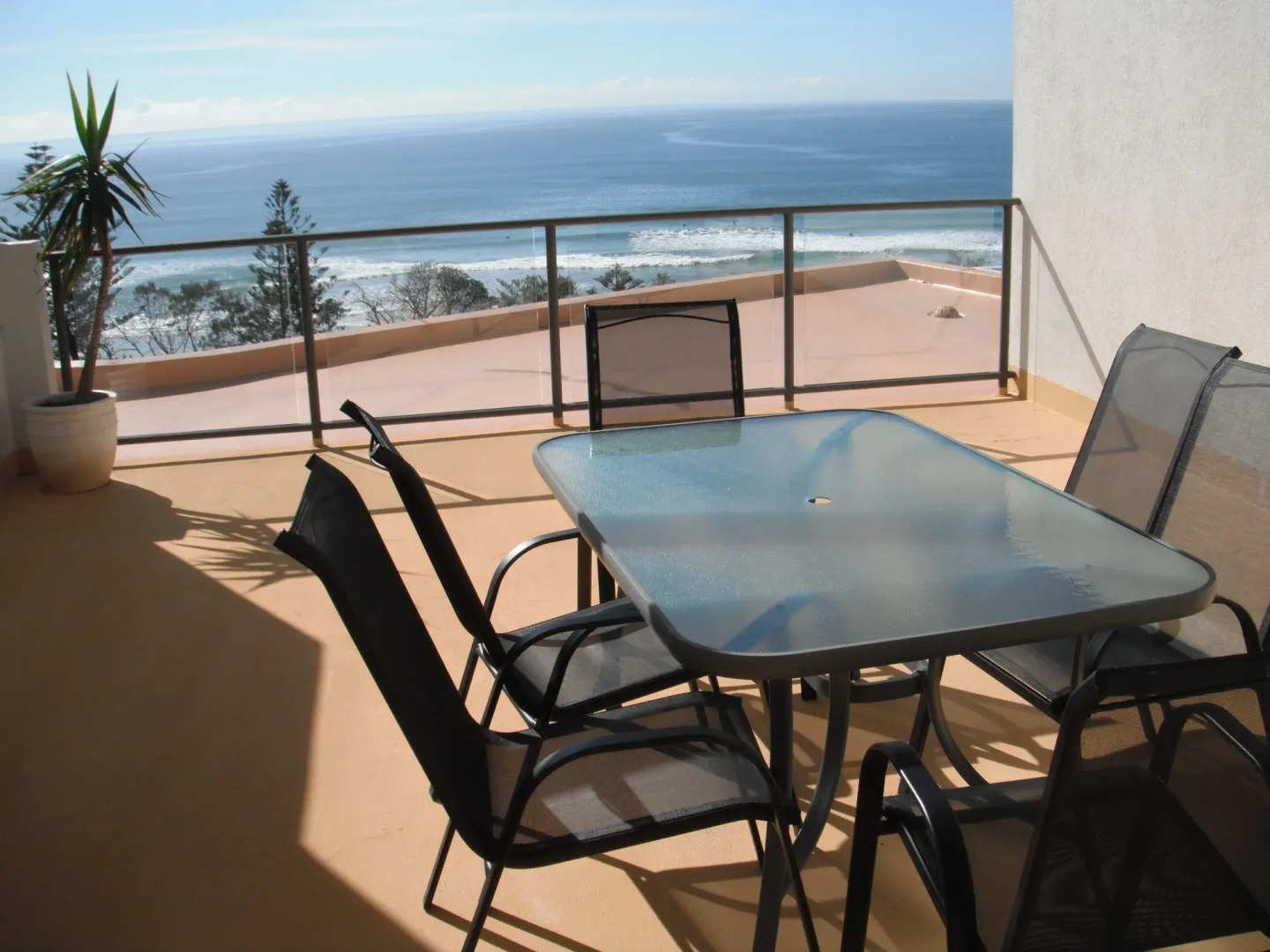 Meridian Alex Beach Apartments