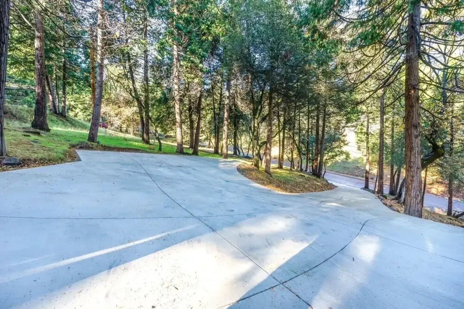 The Treetops - Beautiful Mountain Views Abound When You Stay at The Treetops by Yosemite Region Resorts