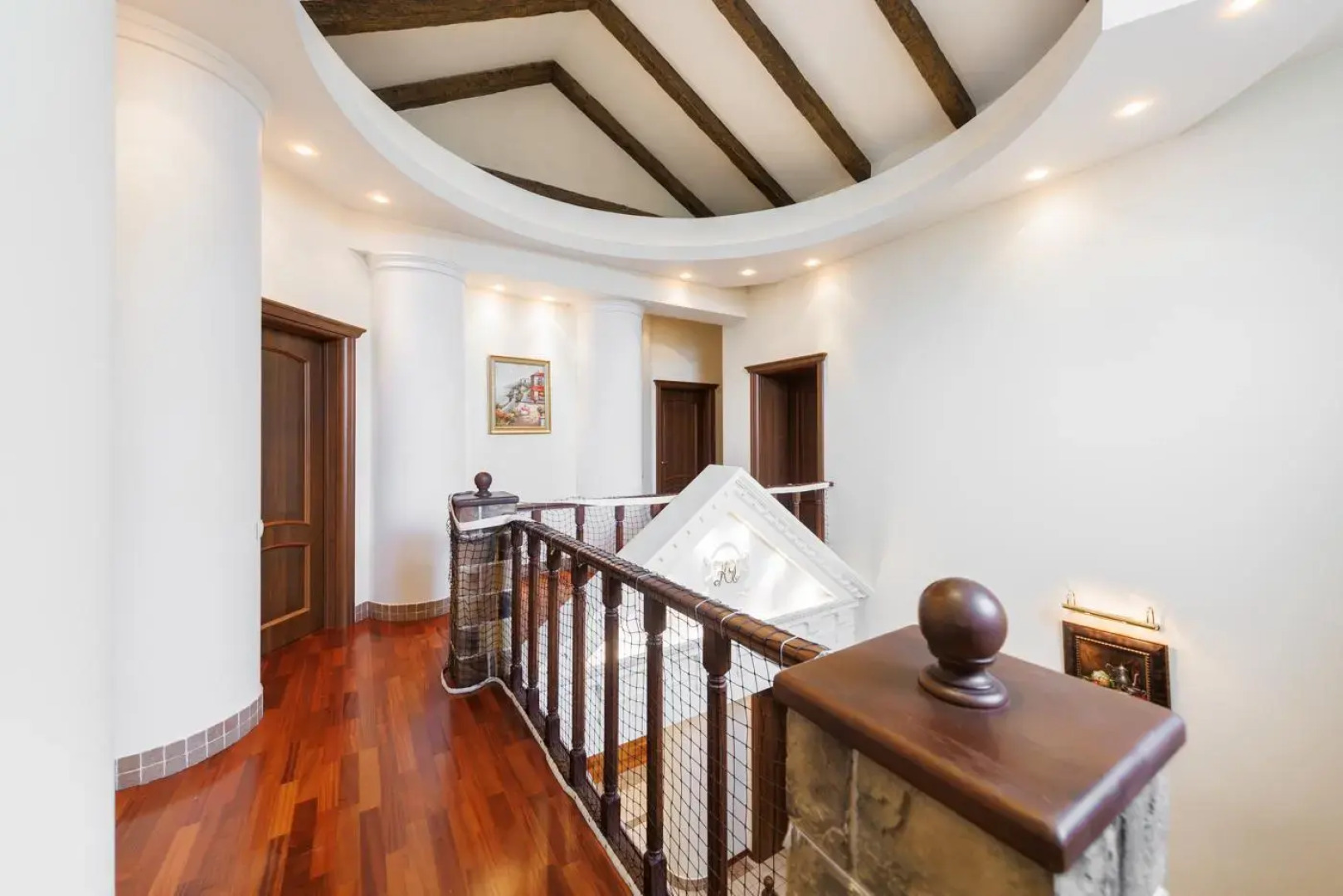 Коттедж с бассейном