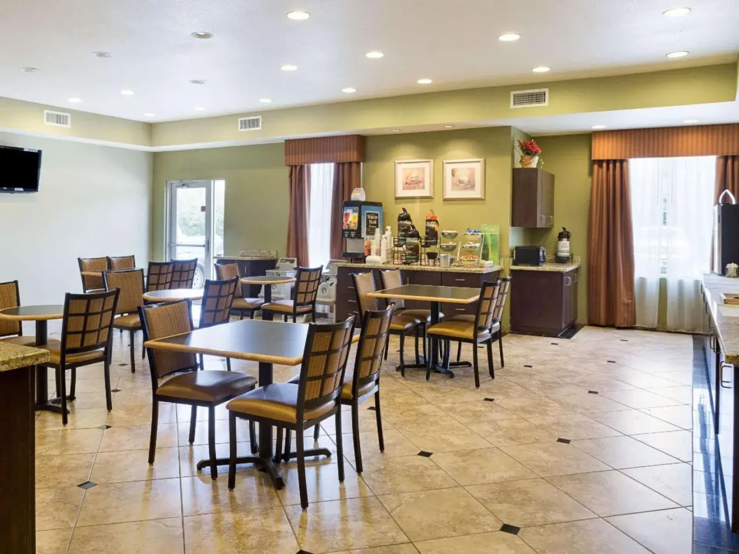 Sonesta Essential La Porte