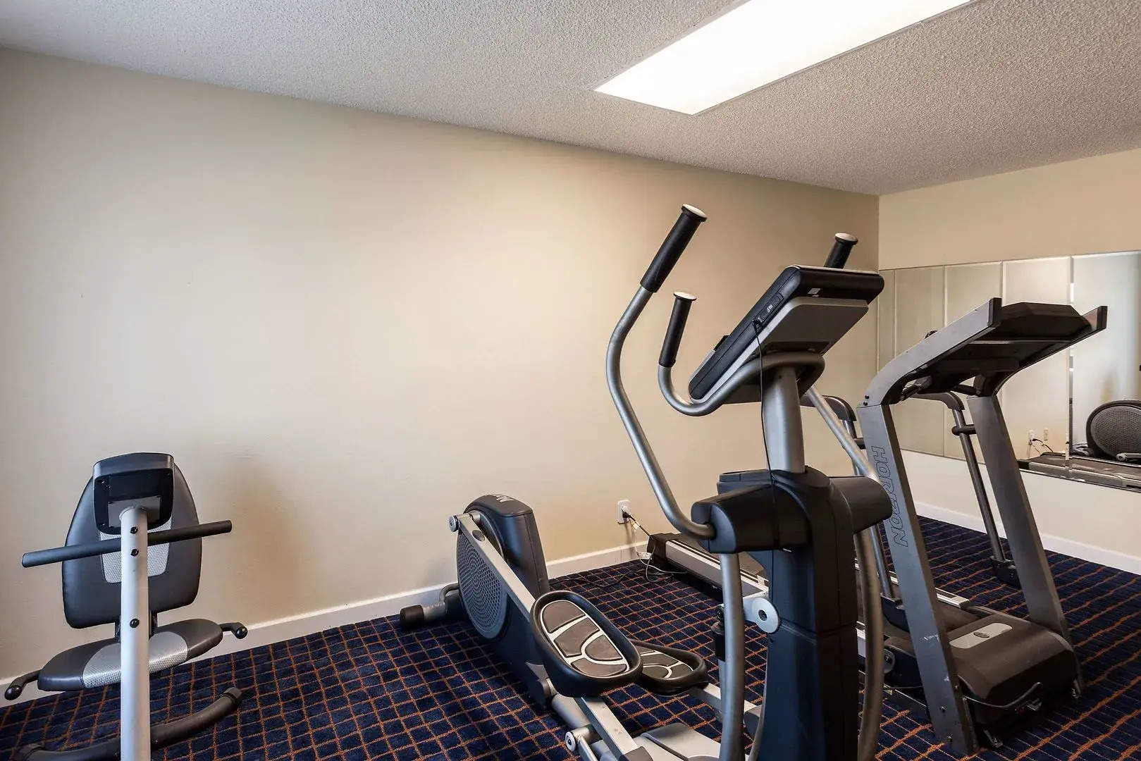 Dragonfly Inn and Suites