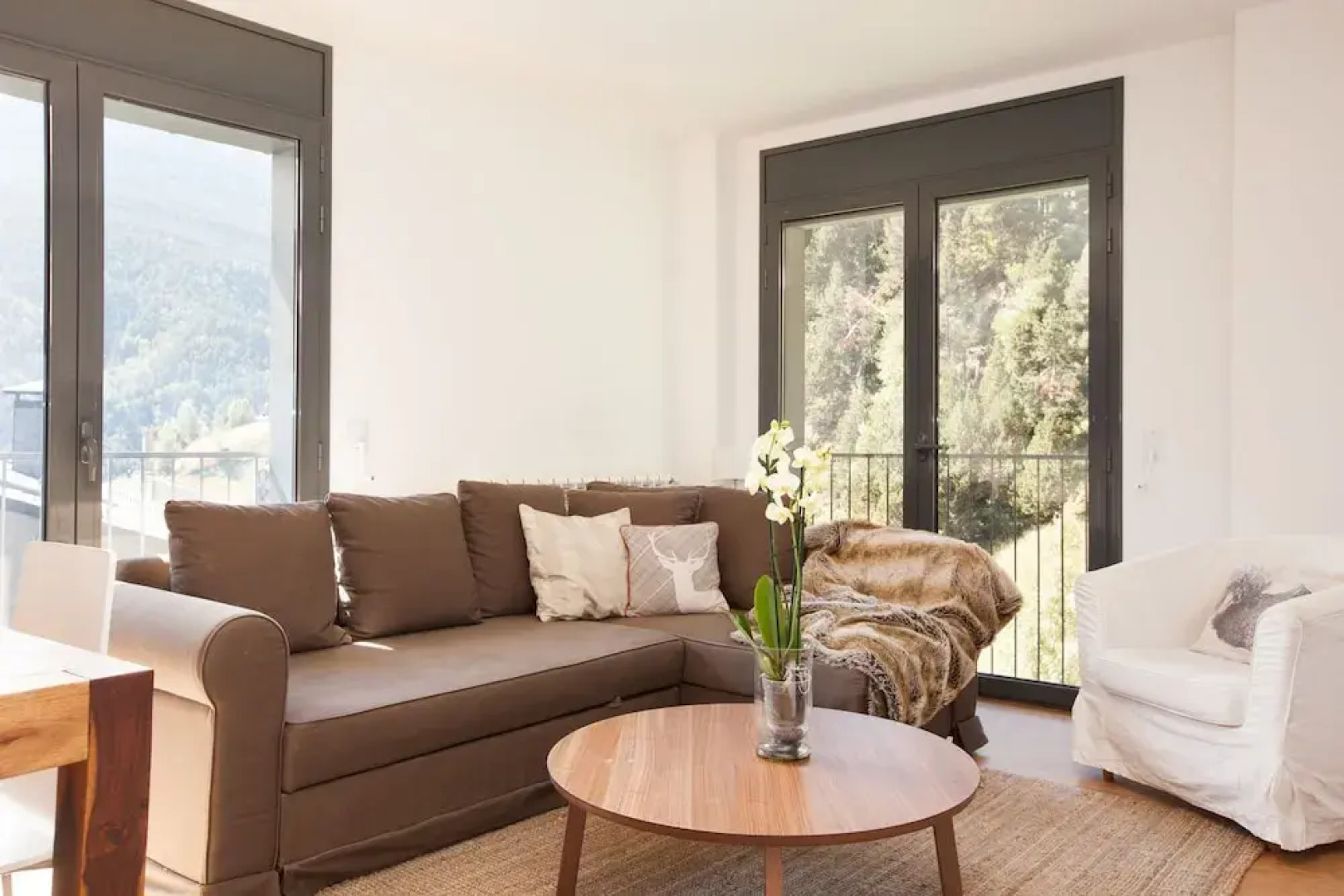 Ransol Mountain Suites