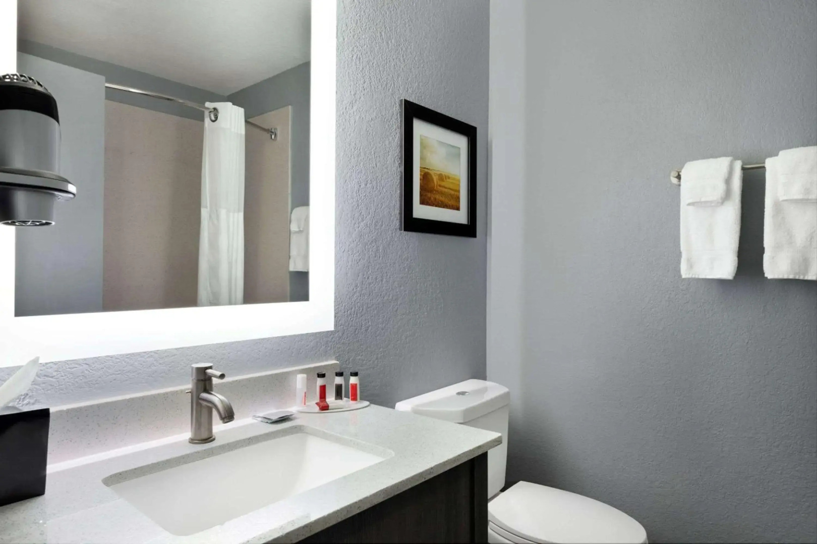 Baymont by Wyndham Shawnee