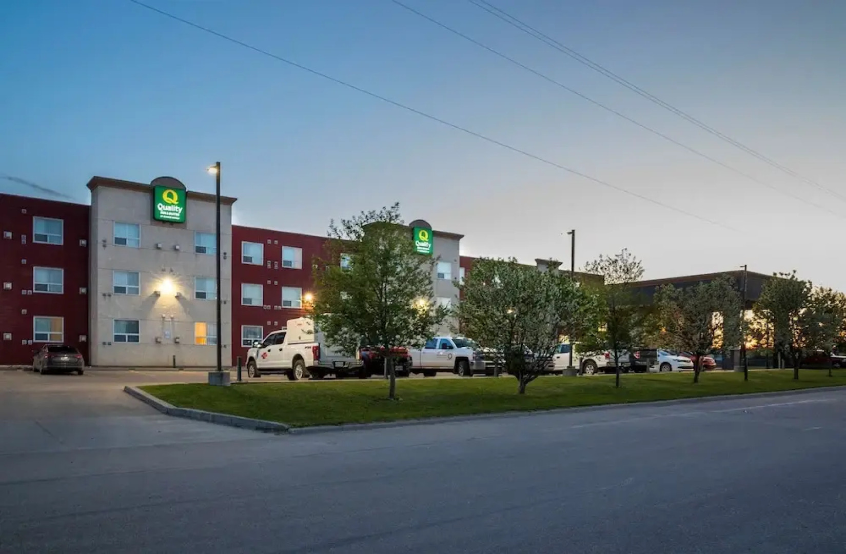 Days Inn & Suites Whitecourt