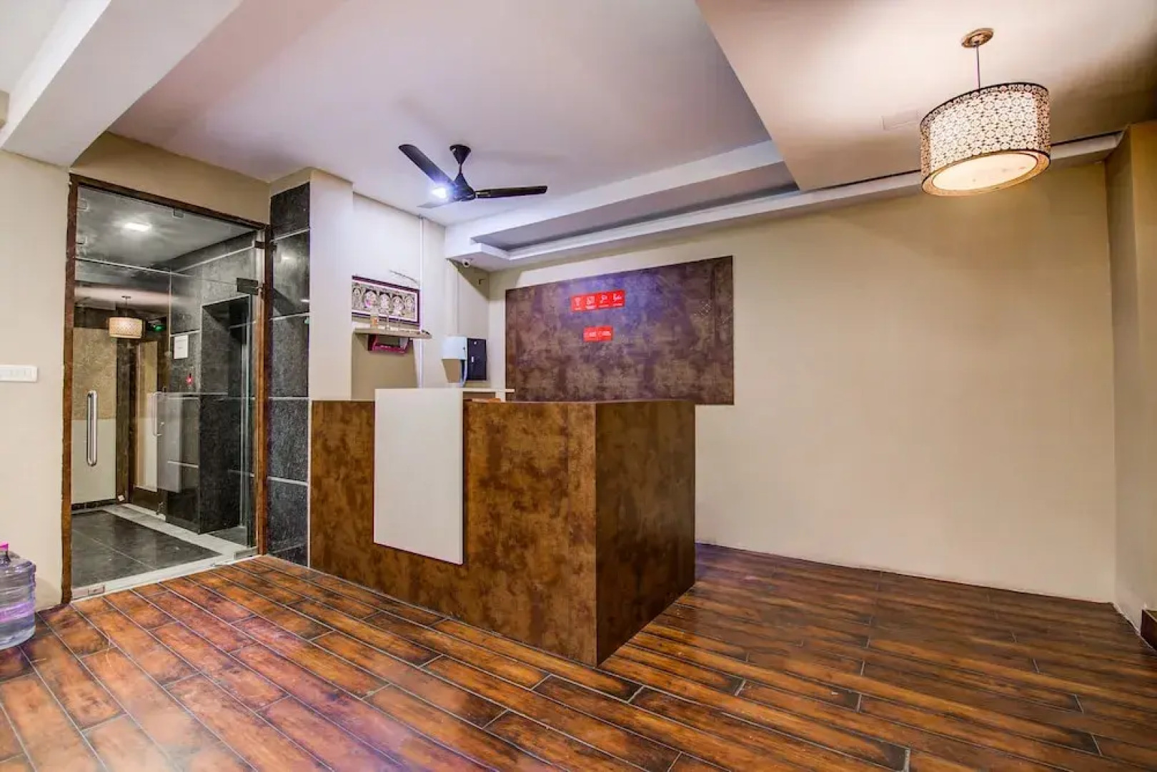 OYO 19023 Helican Tradition