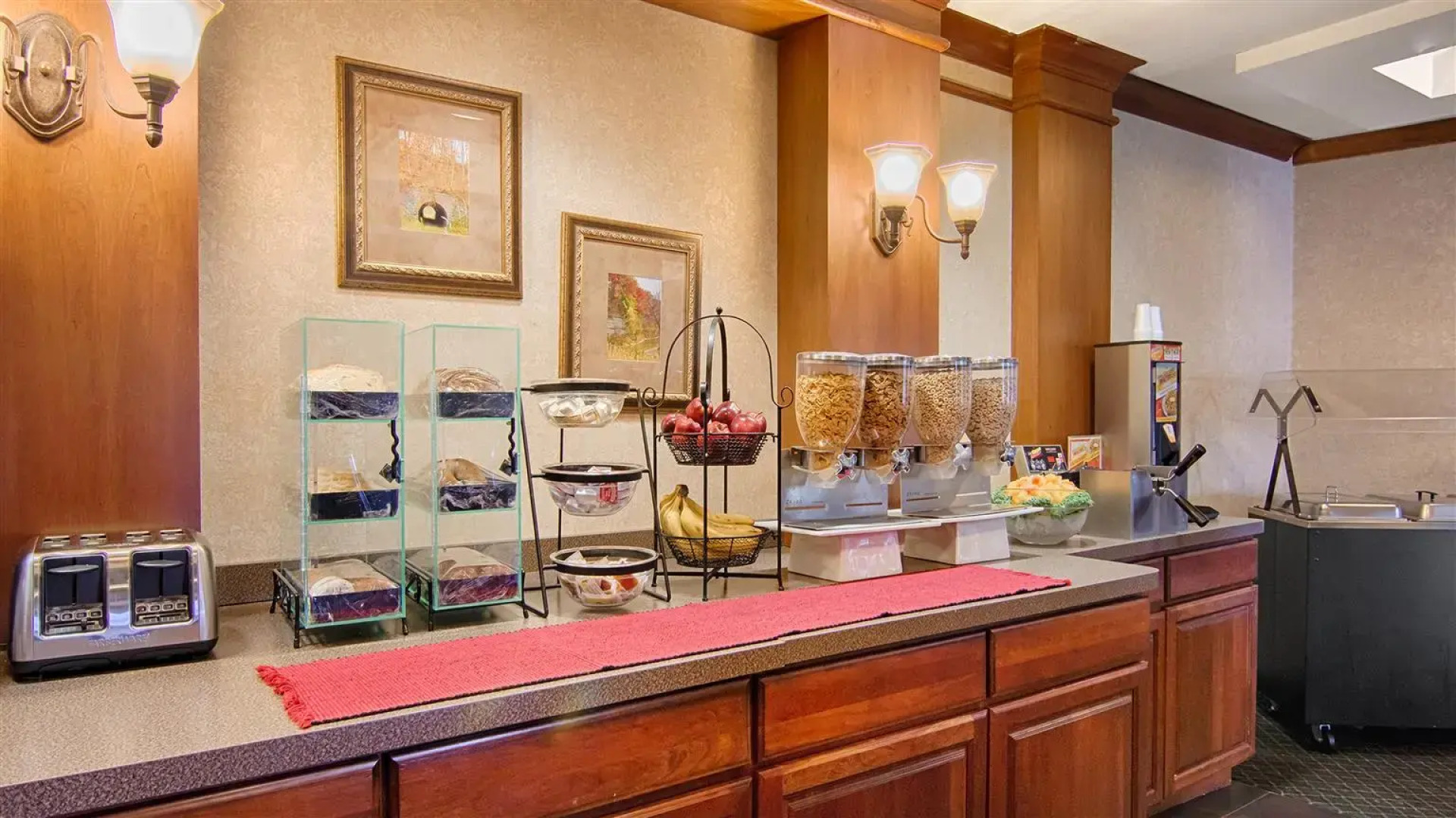 Best Western Plus Sparta Trail Lodge