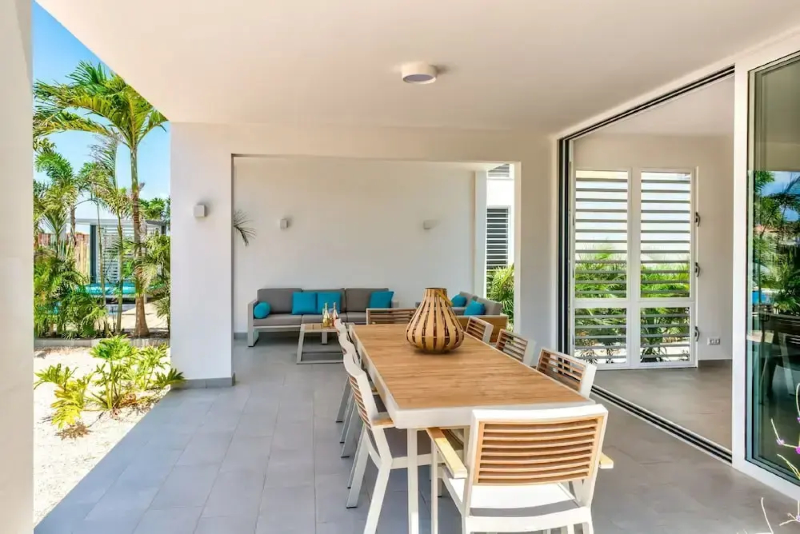 Delfins Residences