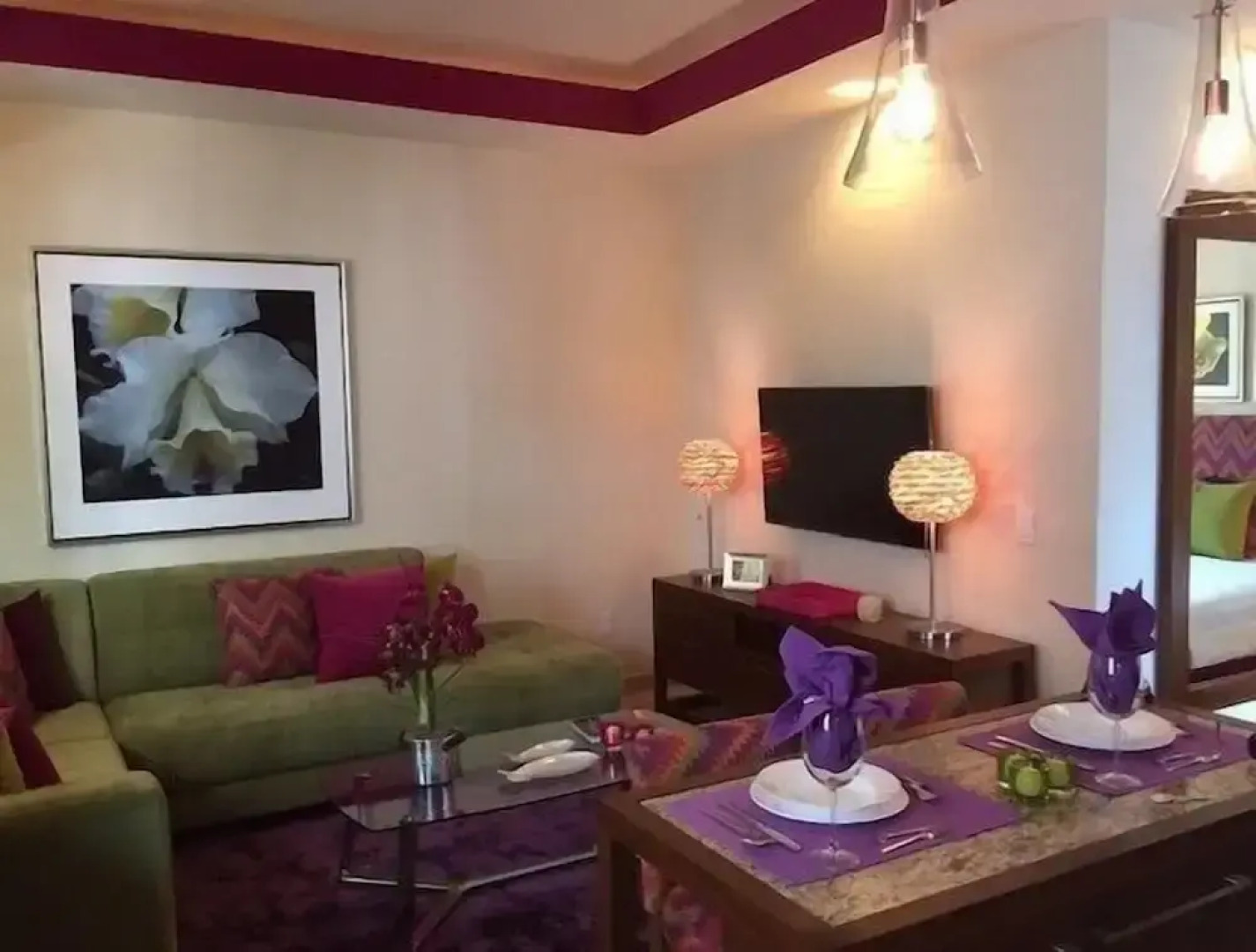 Romantic Zone V177 Studio