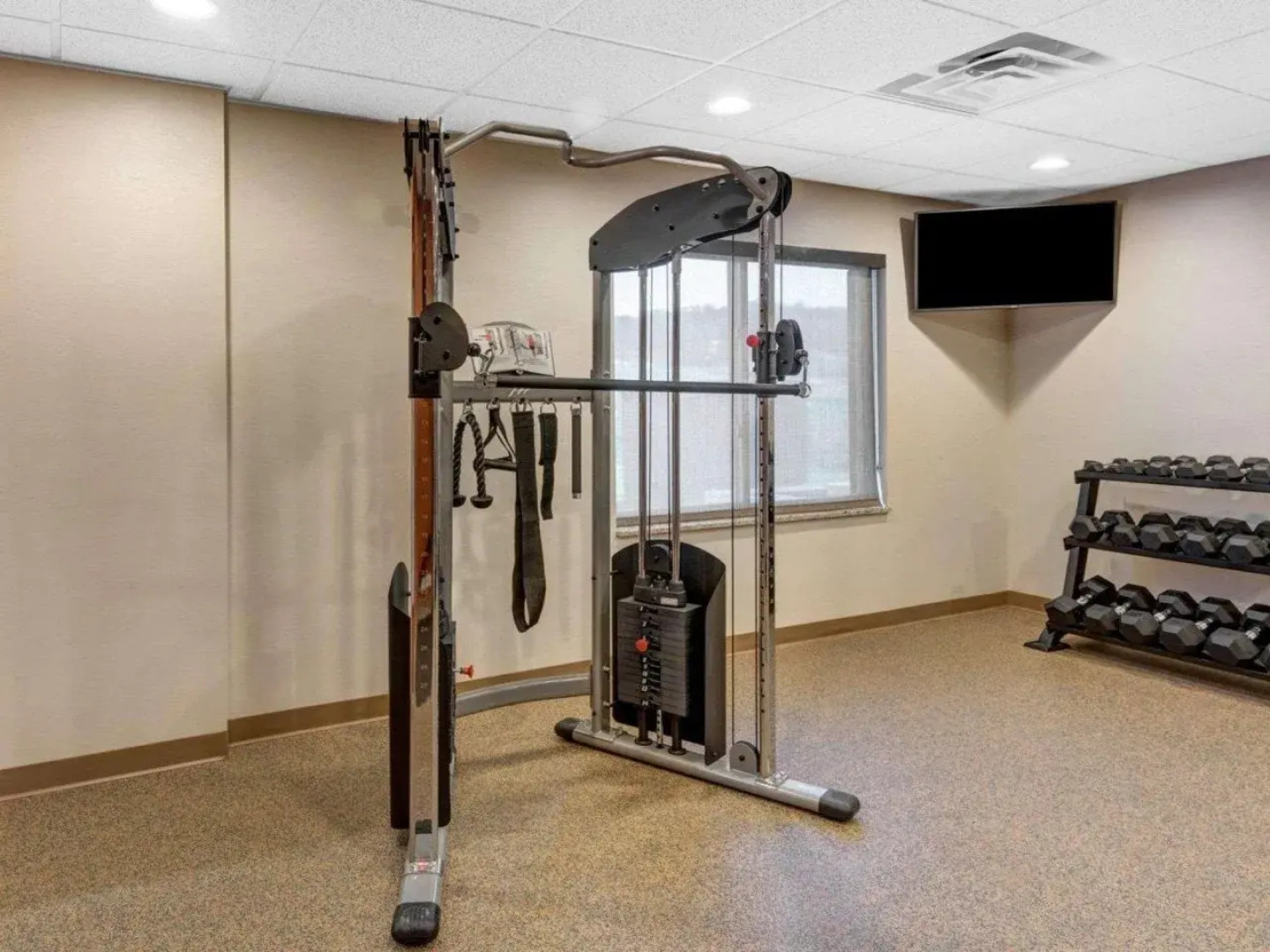 Comfort Suites Bridgeport - Clarksburg