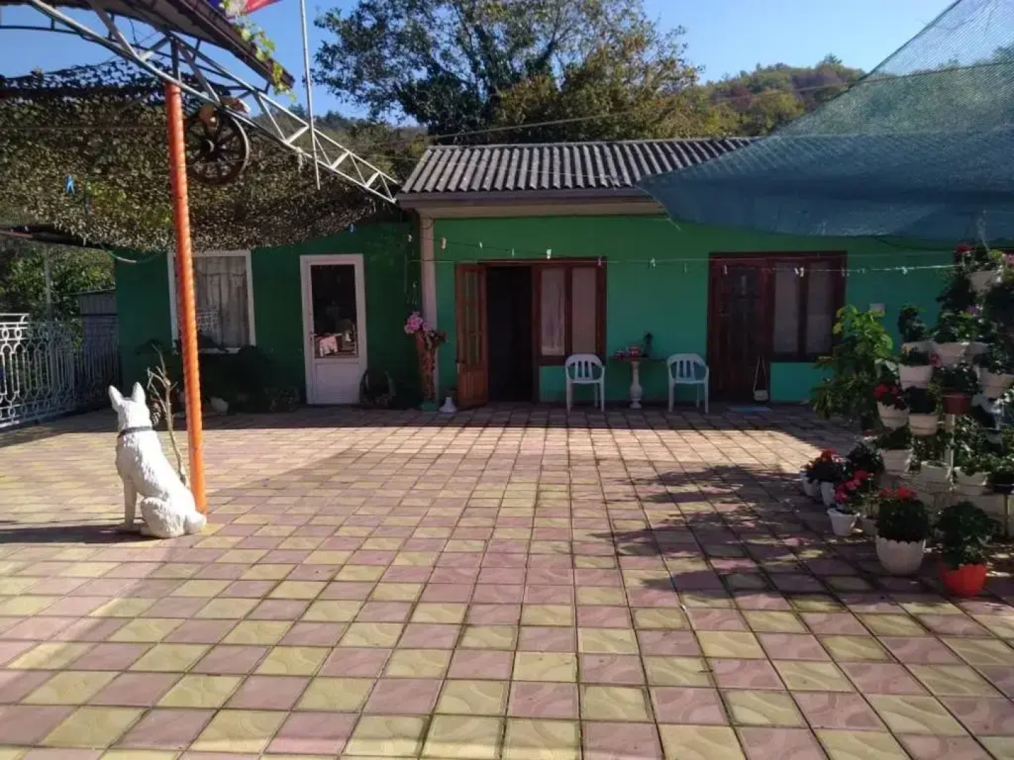 Guest house on Vesennyaya 51