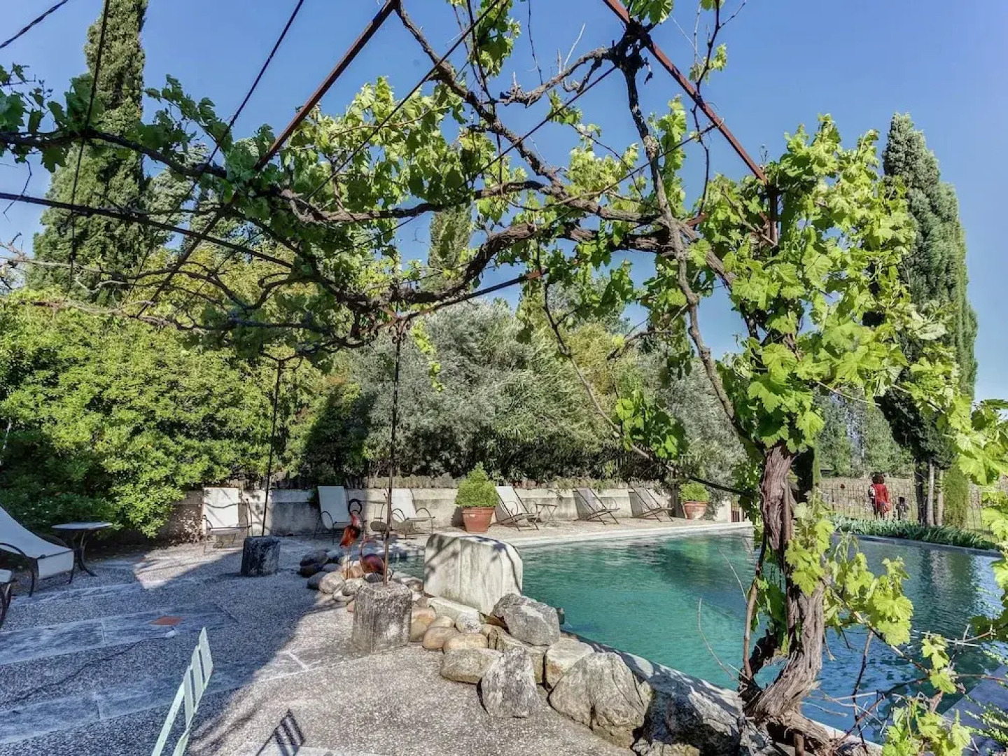 Rustic Cottage in Oppede With Shared Pool