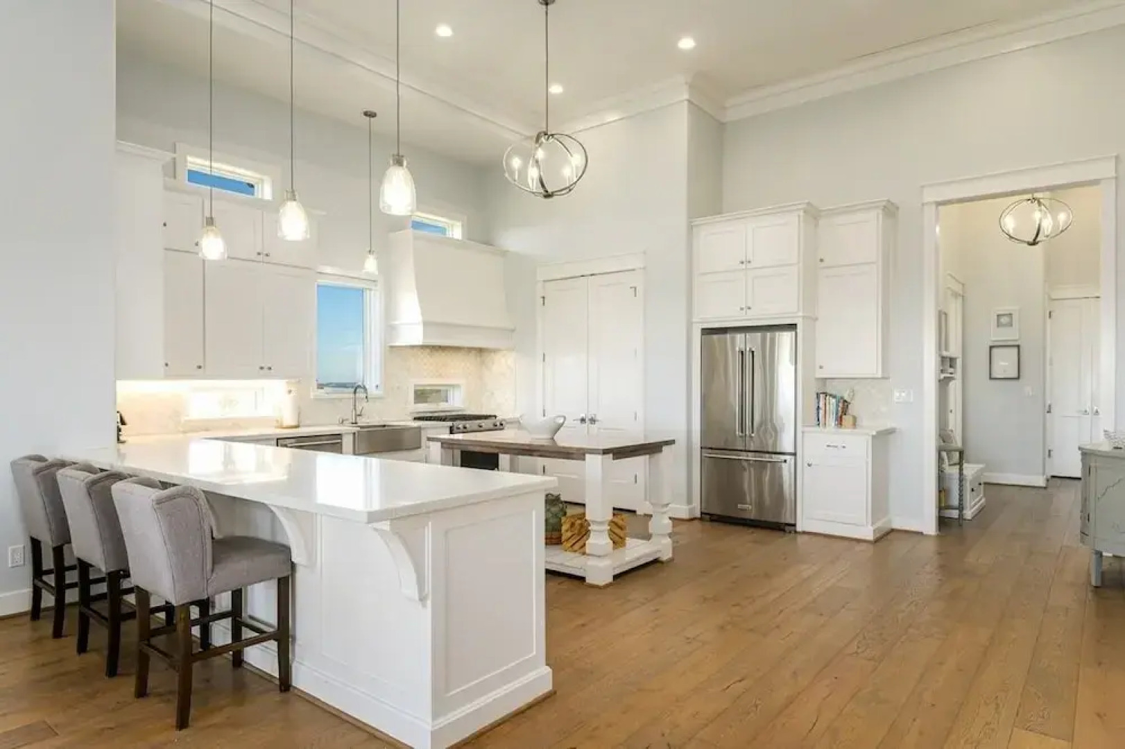 Paradise By The Sea 4 Bedroom Home by RedAwning