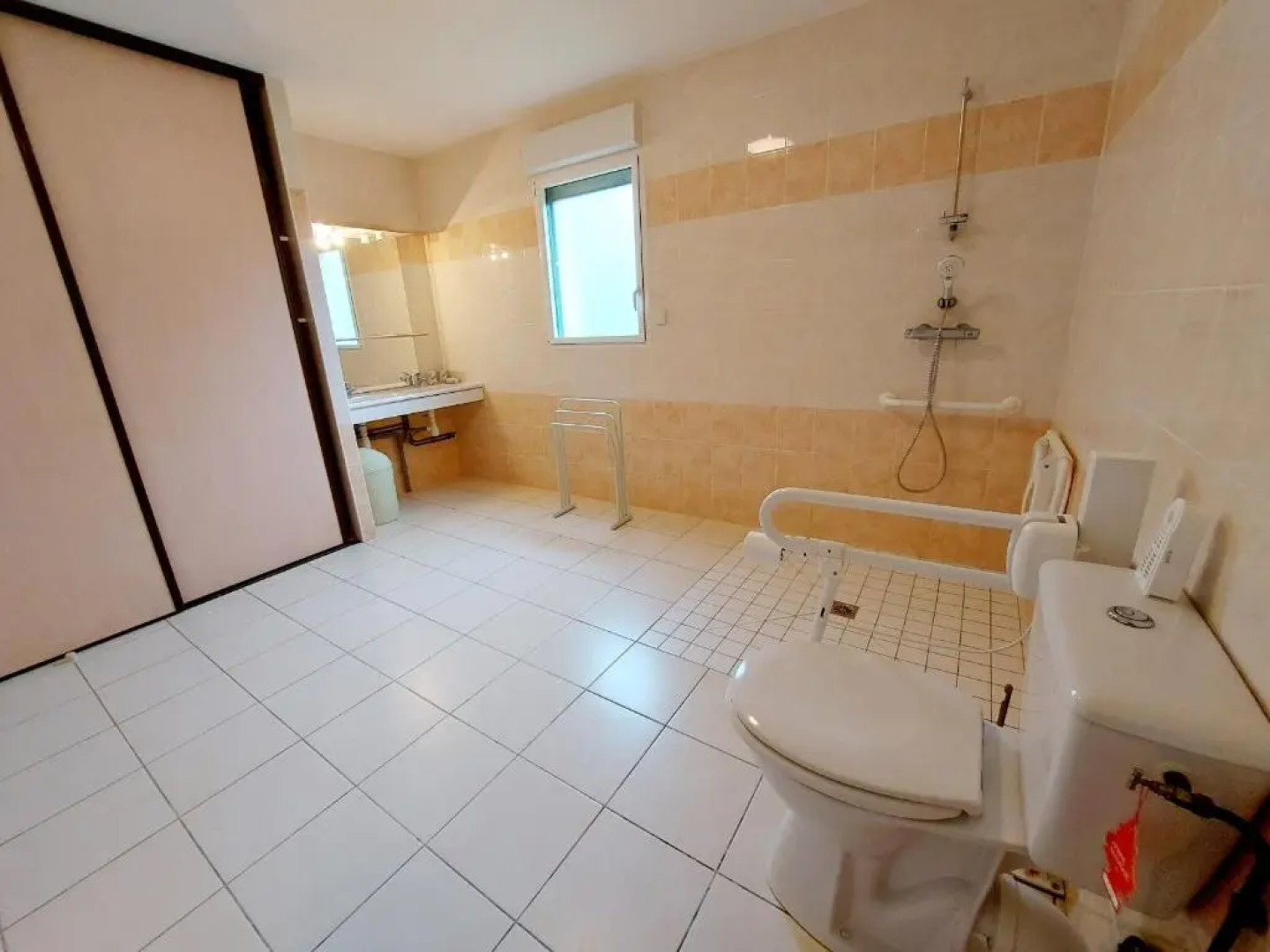 Gîte Saint-Mars-sur-la-Futaie, 4 pièces, 6 personnes - FR-1-600-94