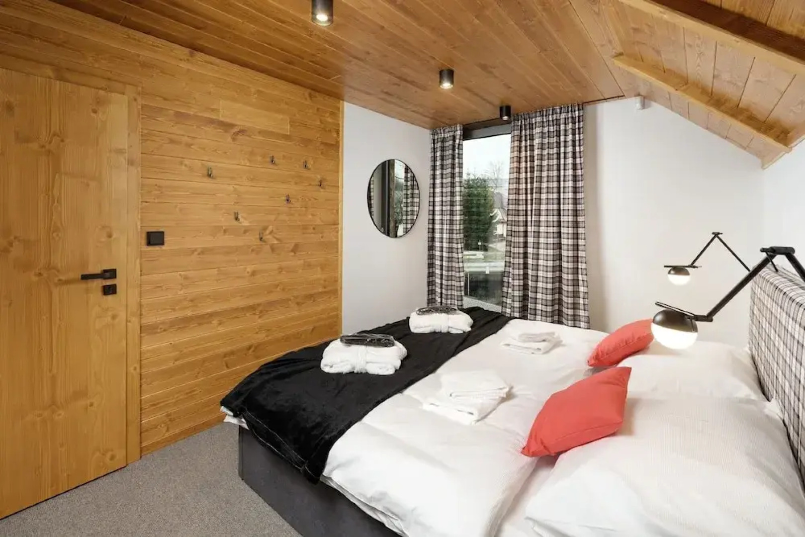 Cerny Dul Kcmv115 in Cern Dul