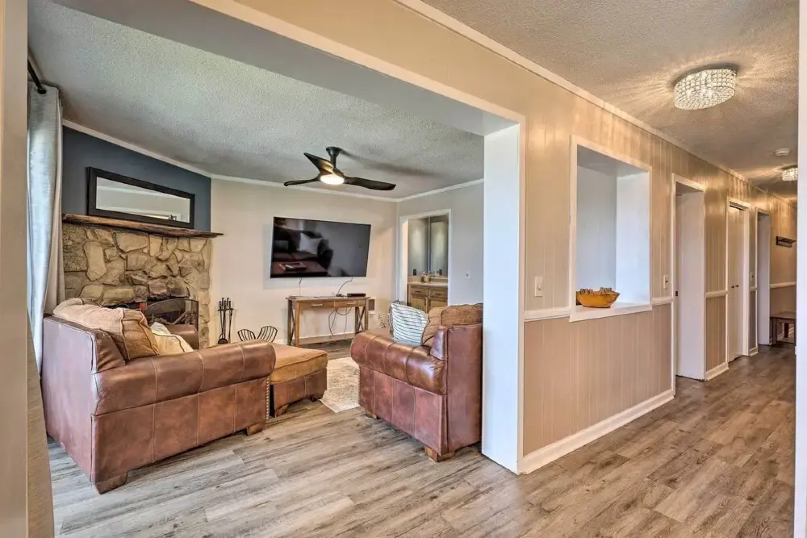 2 Mi to Skiing: Beech Mountain Resort Condo!