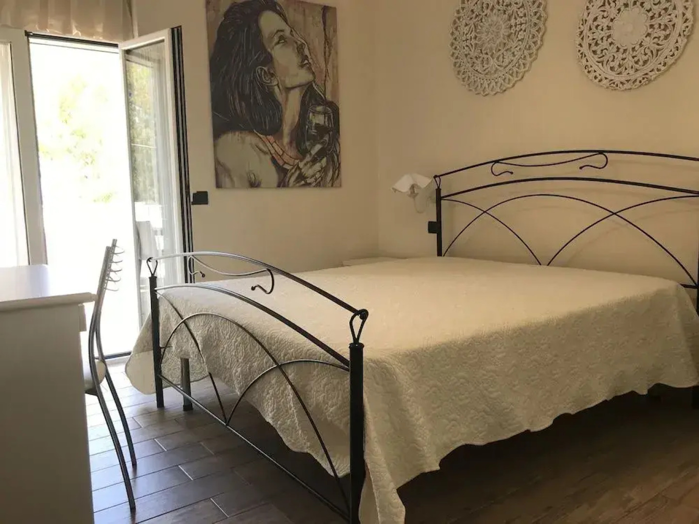 SunWine Bed & Breakfast