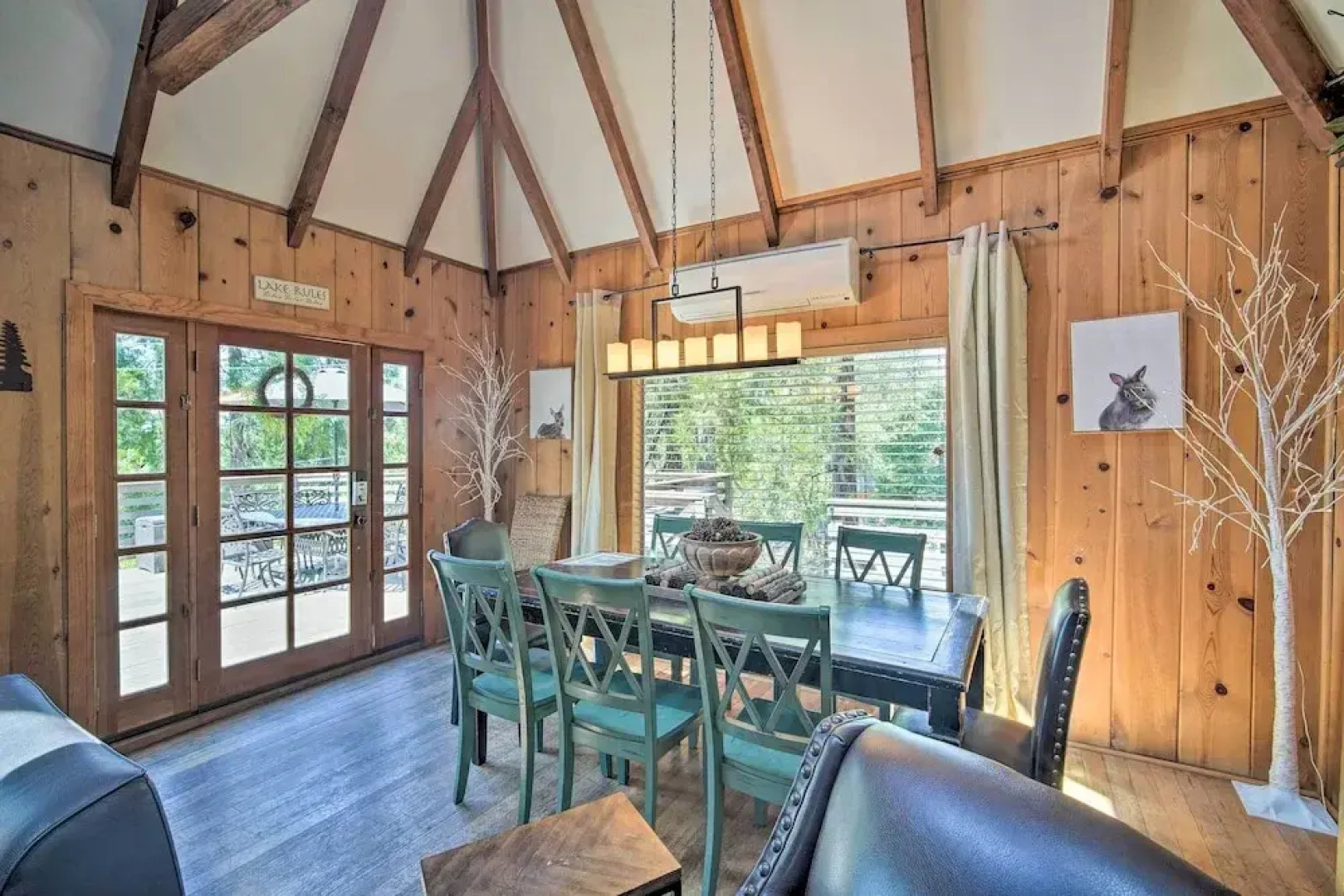 Lakeview Lodge Fit for Groups < 1 Mile to Lake!