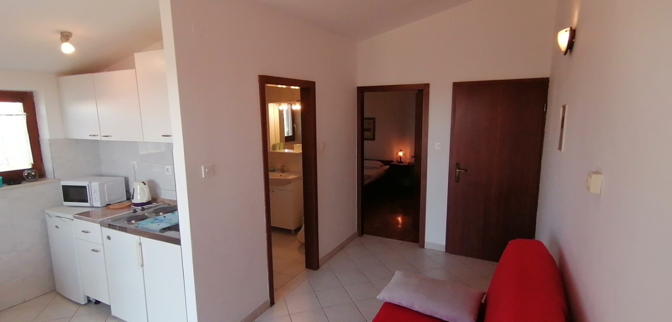 Apartment Damir - on the sea side : A3 Tribunj, Riviera Sibenik