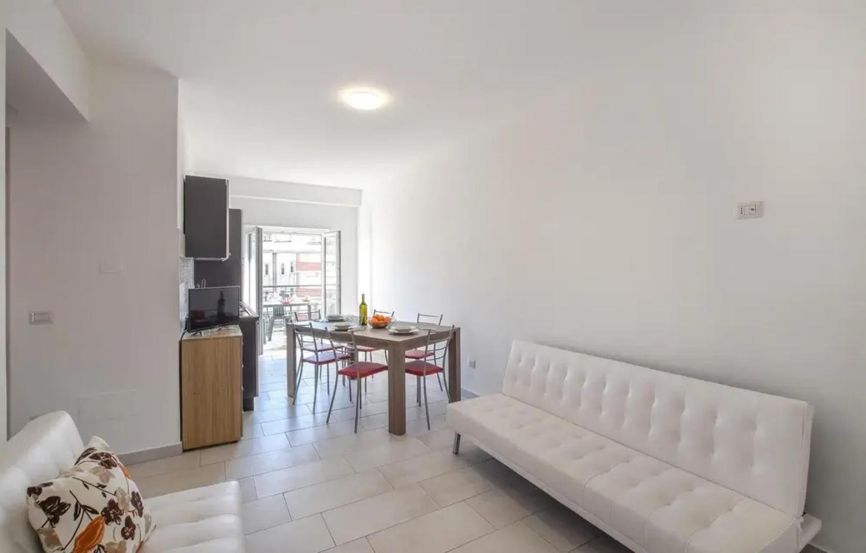 Beautiful Apartment in Nicotera Marina With Wifi and 2 Bedrooms