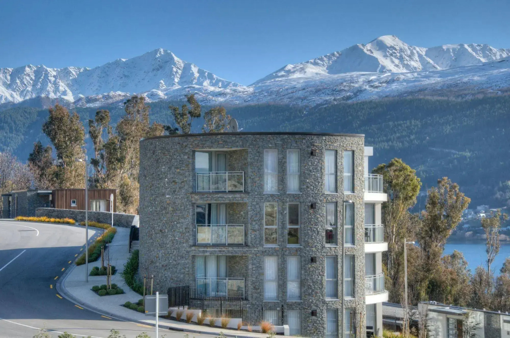 Queenstown Village Apartments