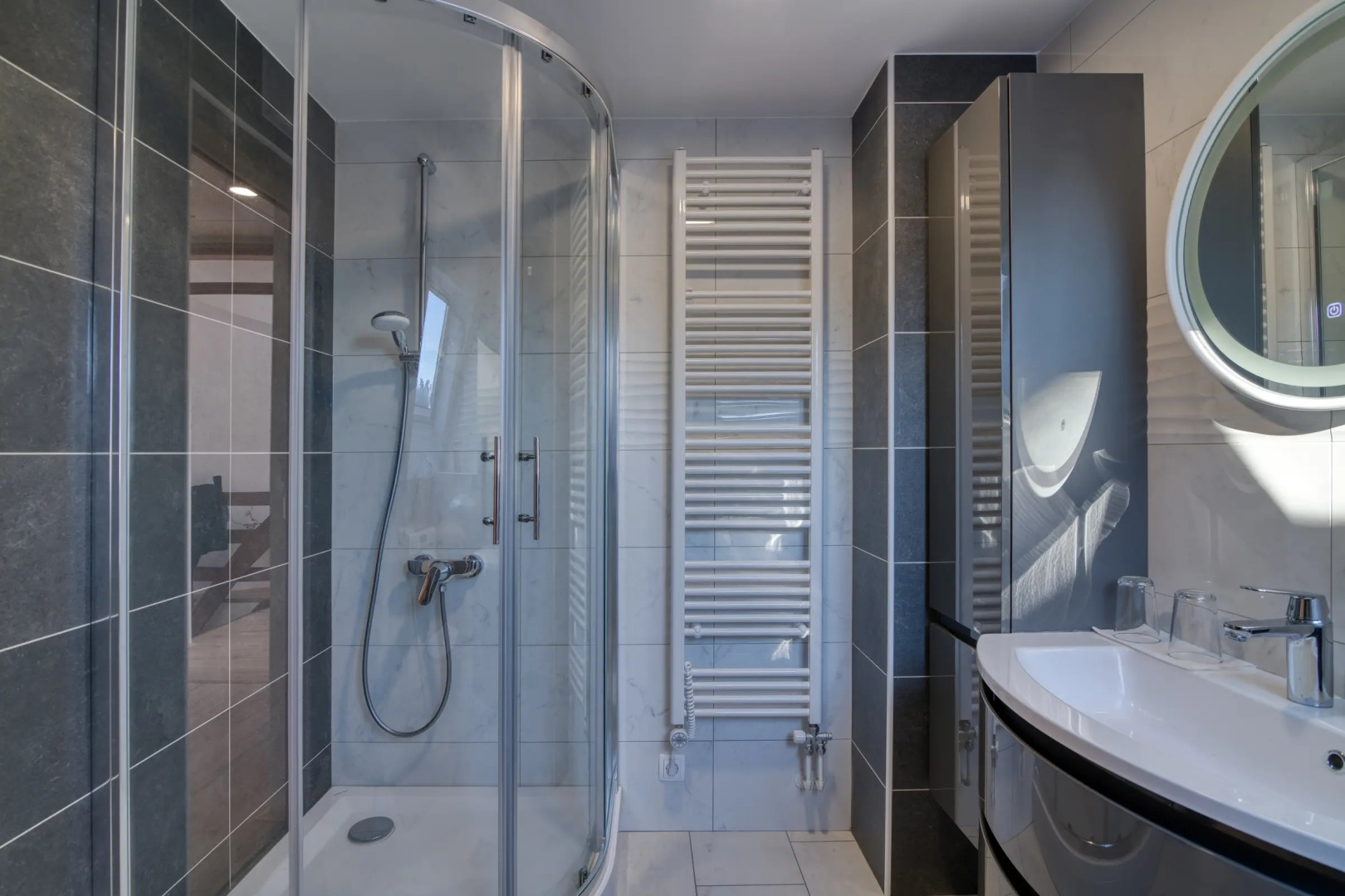 Farmhouse Raspberry Pool Wellness