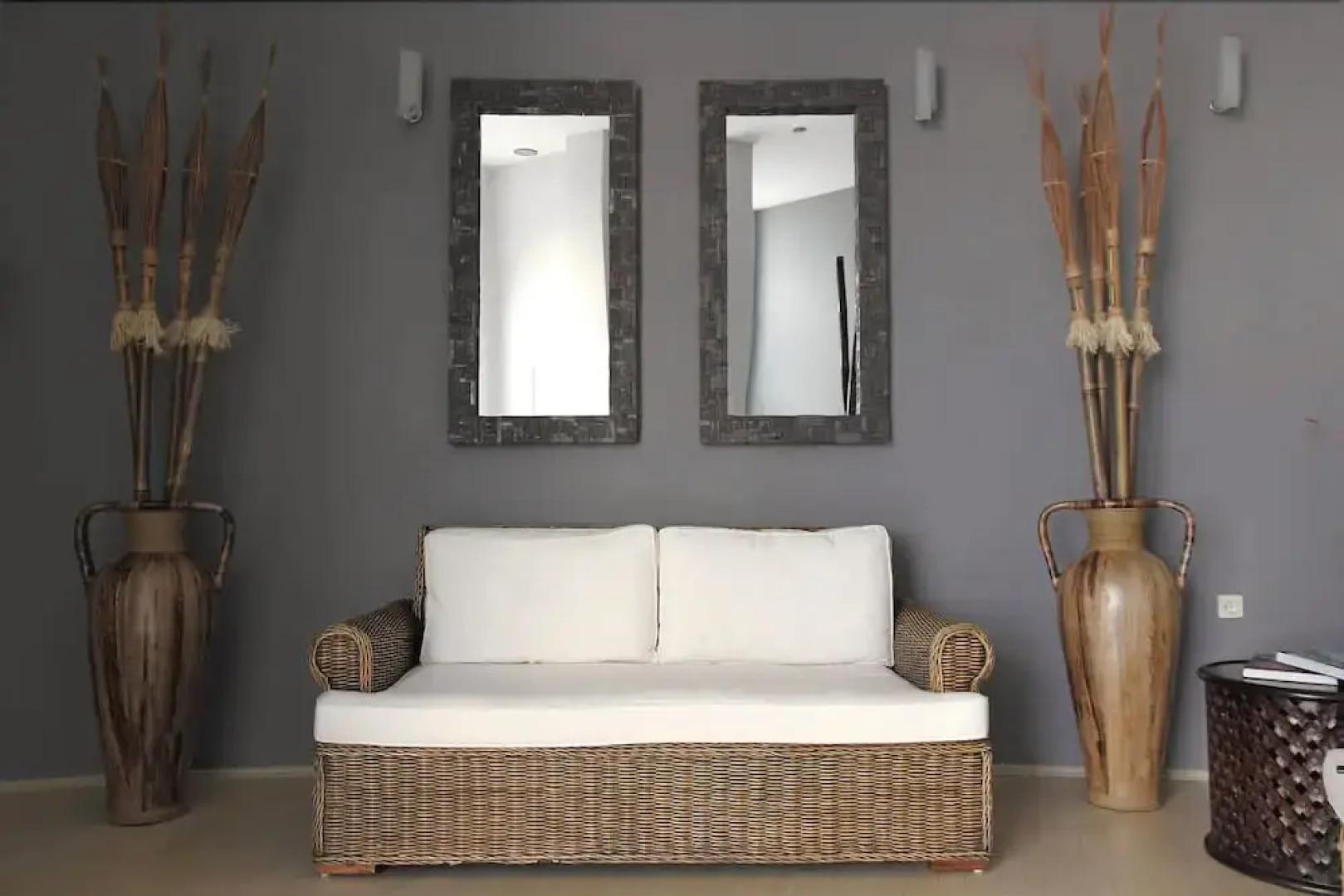 Kondo Suites & Residence