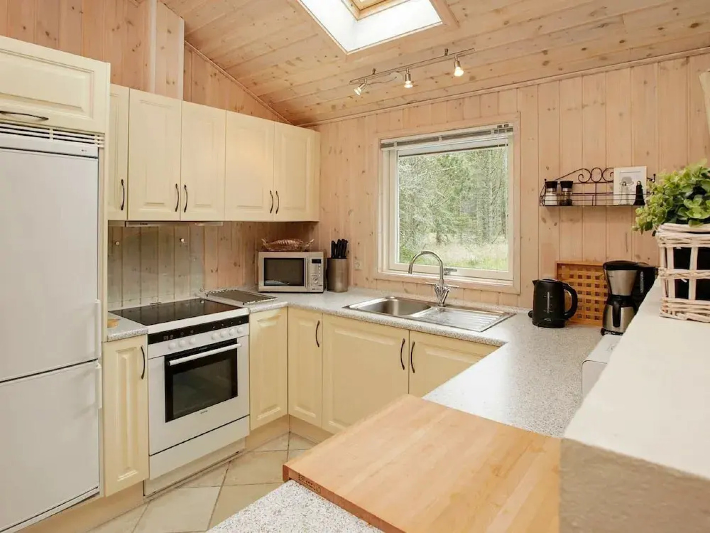 Spacious Cottage in Albaek Jutland With Sauna