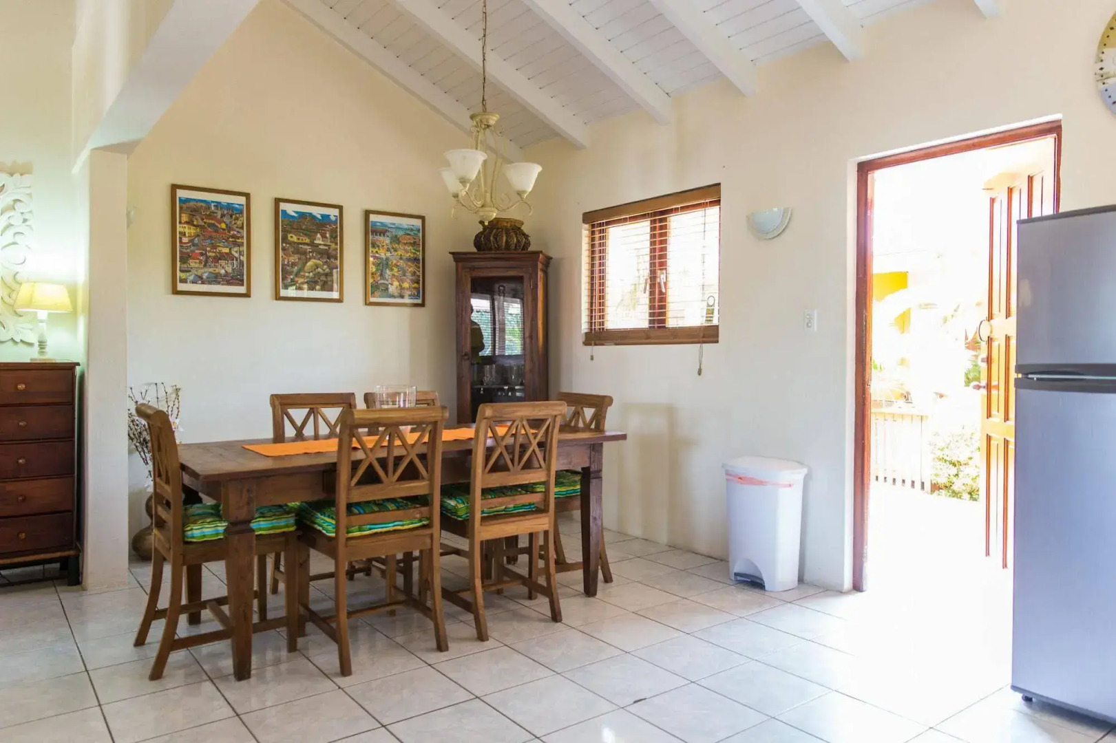 Cariñas Studio Apartments